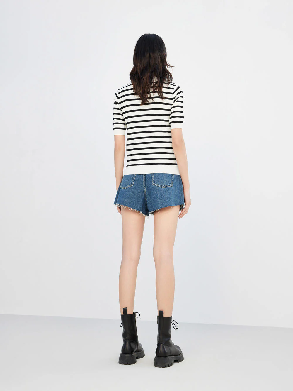 High Waist Pleated Denim Culottes - Image 14