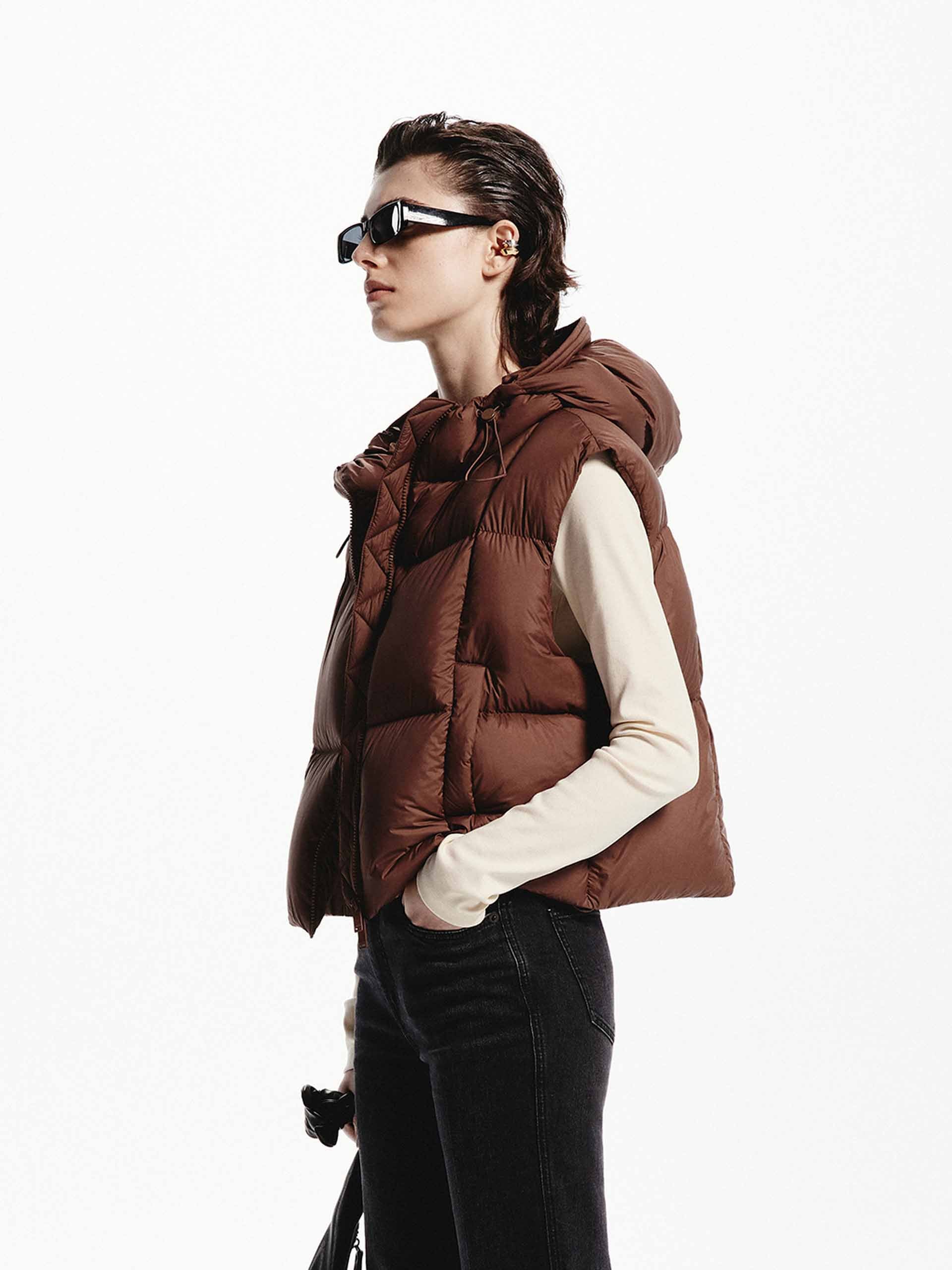 Hooded Quilted Puffer Vest - Image 7