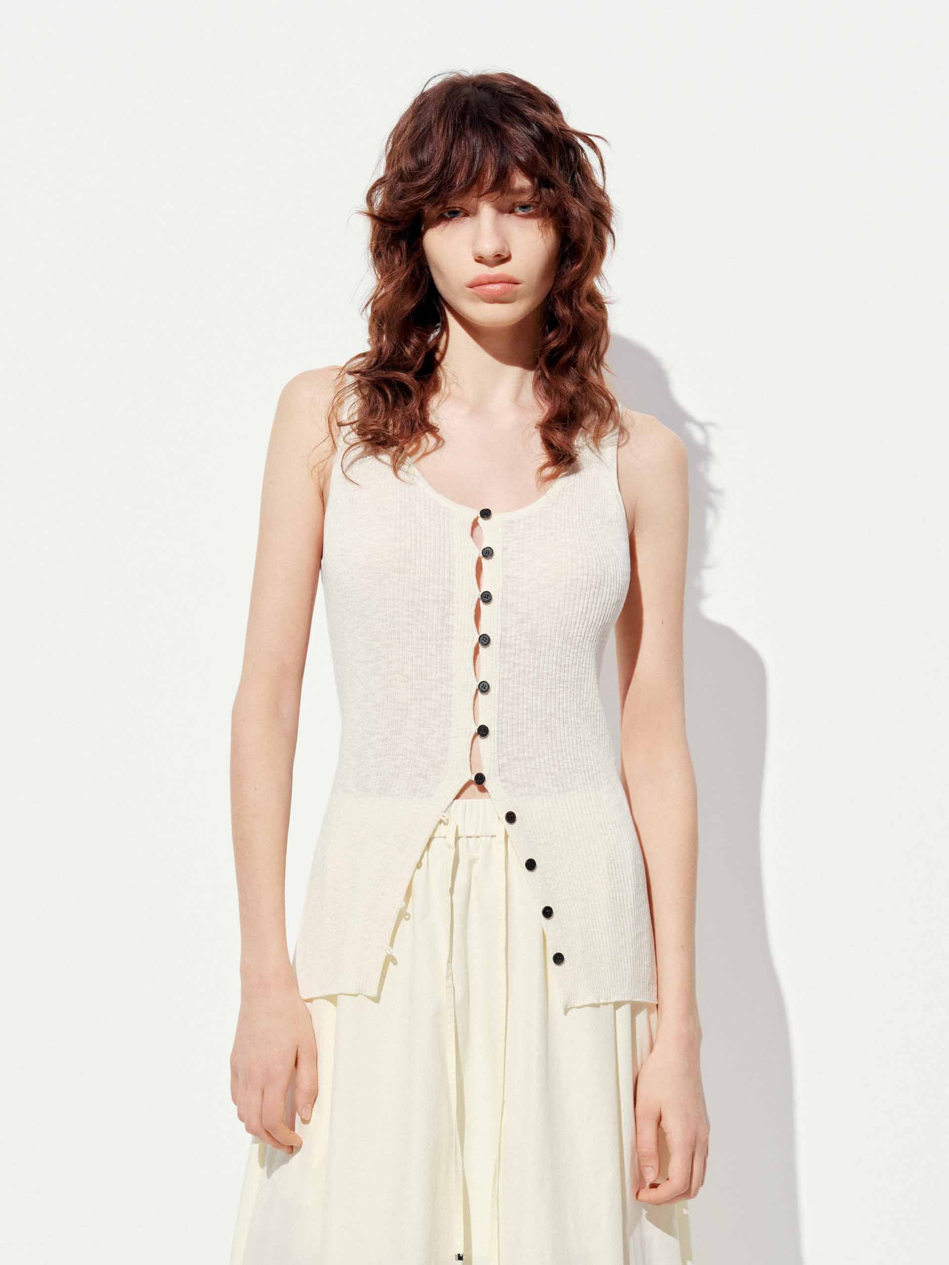 Include Linen Sleeveless Knit Top - Image 3