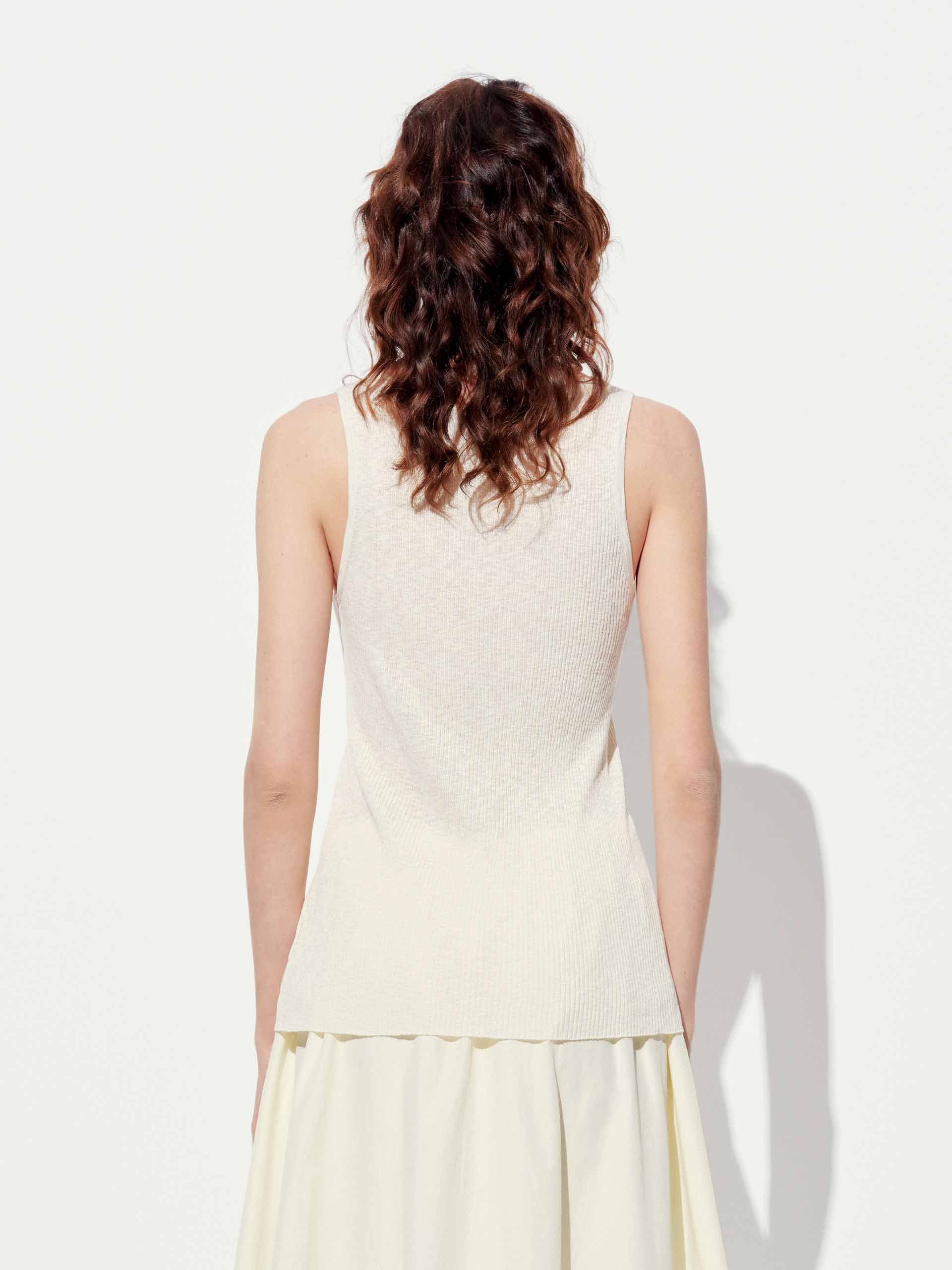 Include Linen Sleeveless Knit Top - Image 7