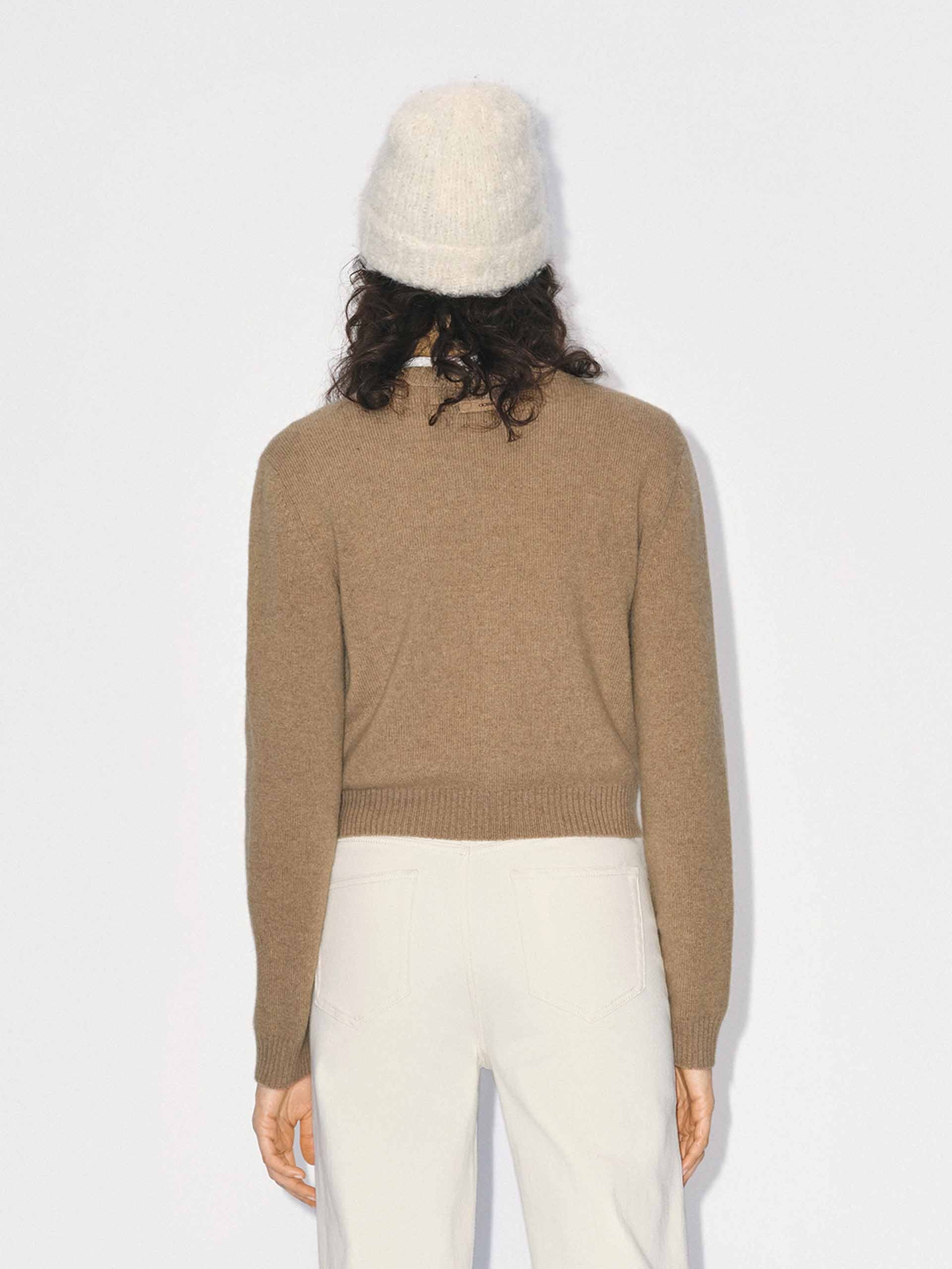 Include Yak V-neck Cardigan - Image 6