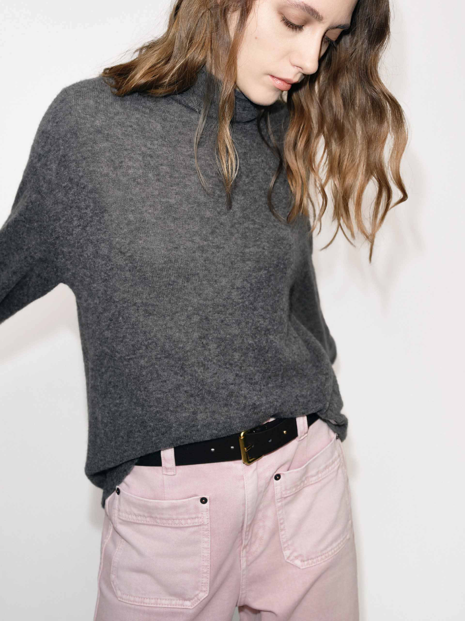 Included Cashmere Turtleneck Sweater - Image 8