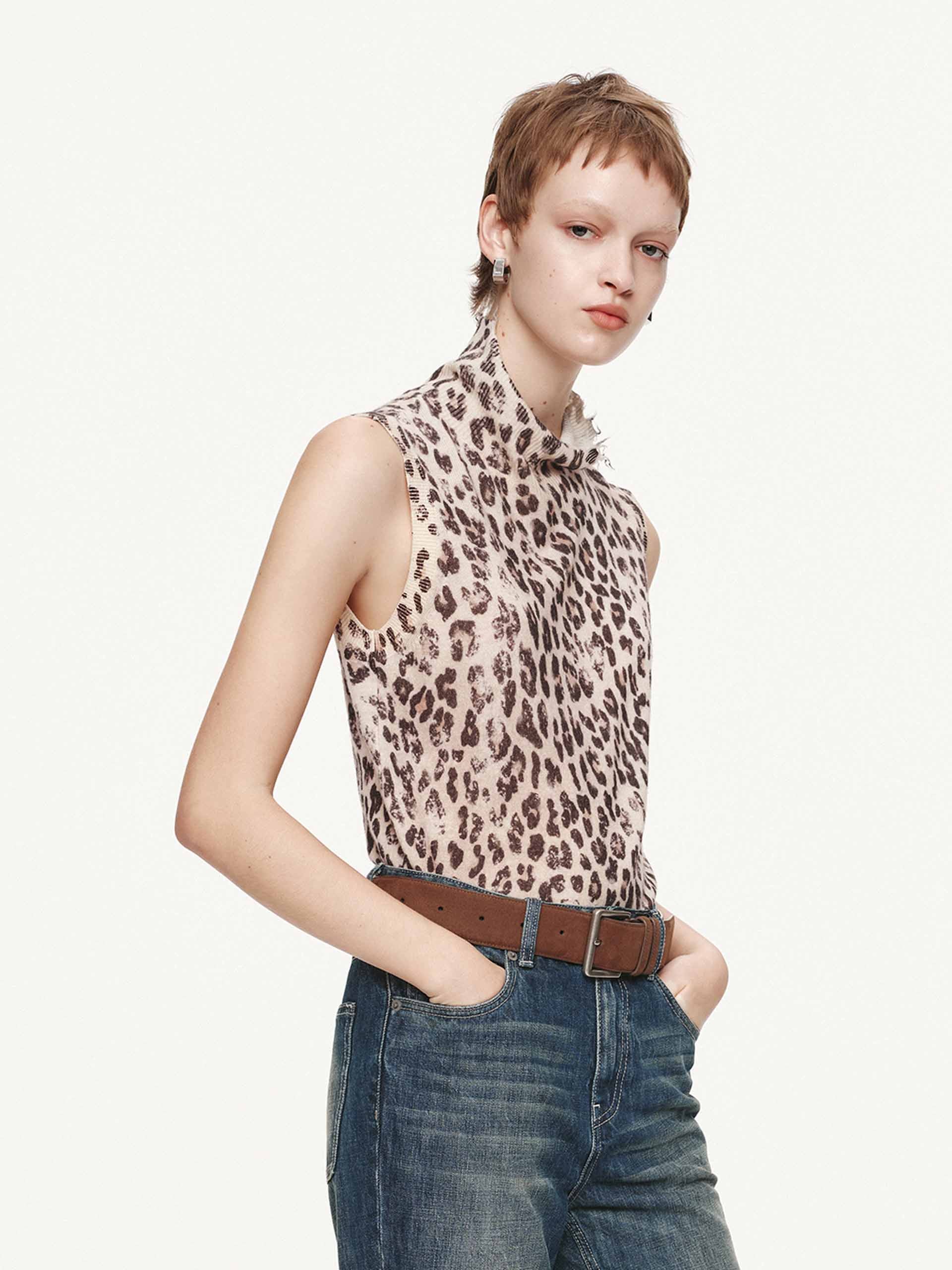 Leopard Print Turtleneck Sweater - Image 3