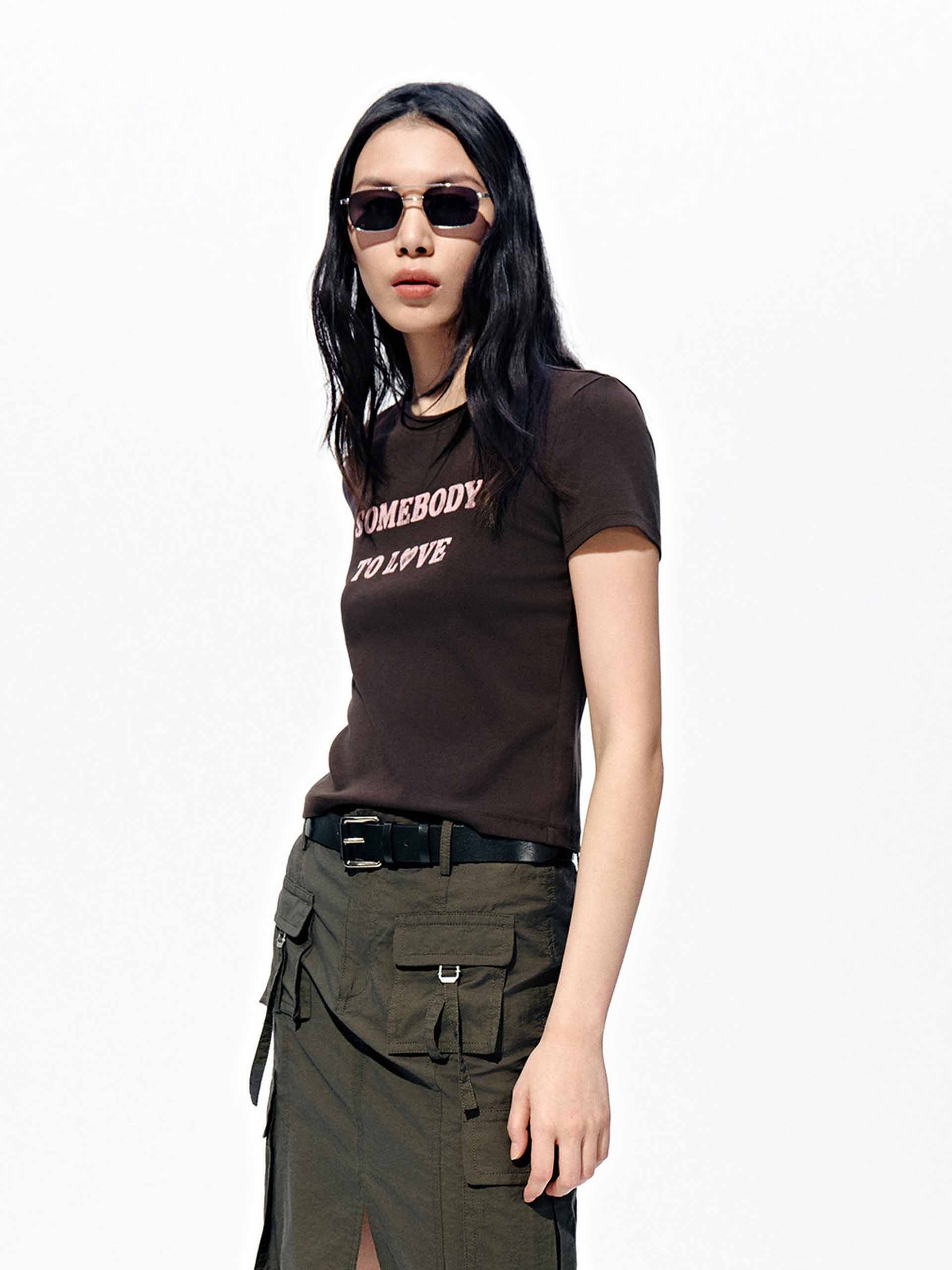 Letter Print Cropped T-shirt - Image 23
