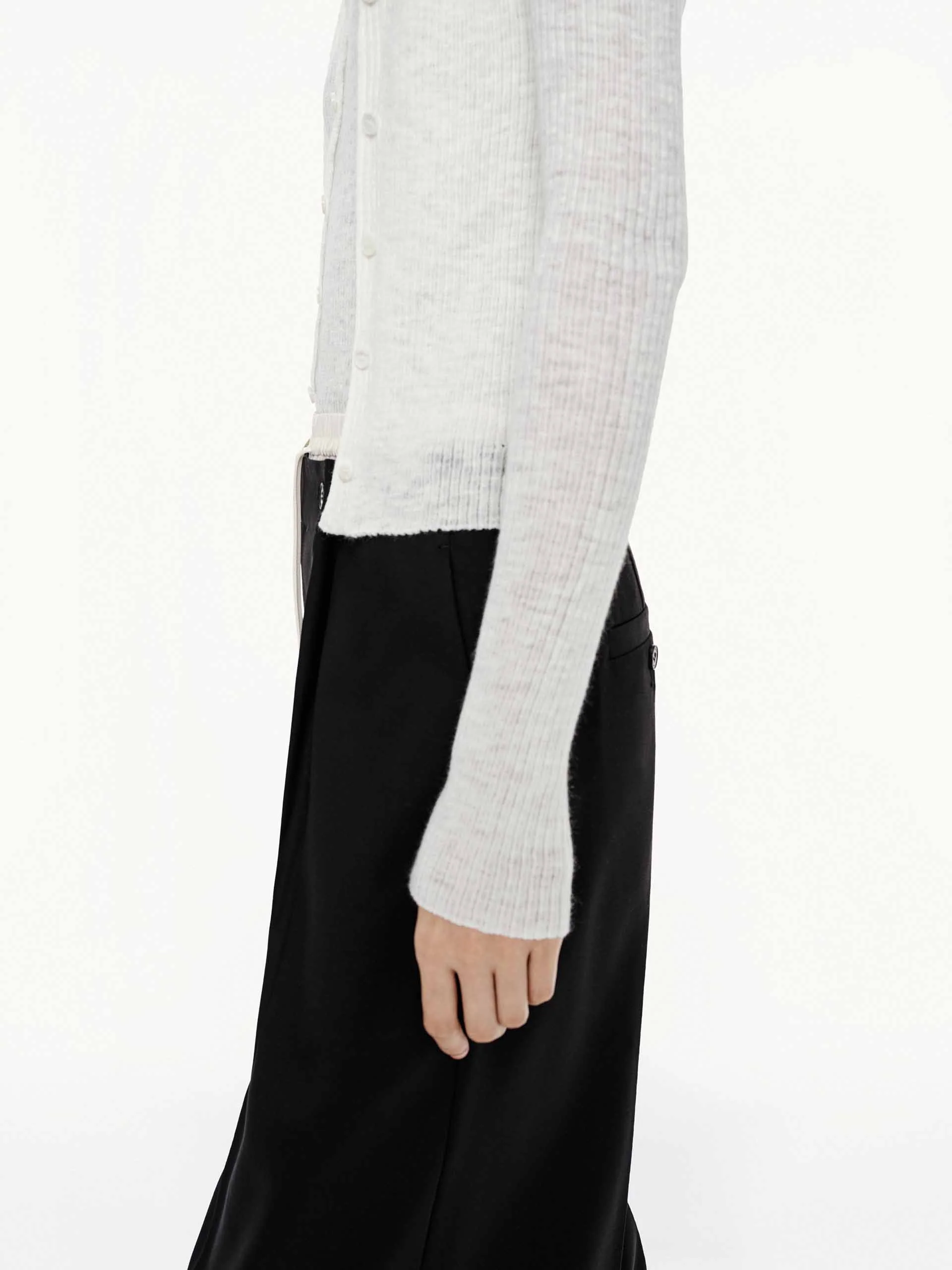 Linen Cotton V-neck Cardigan - Image 8