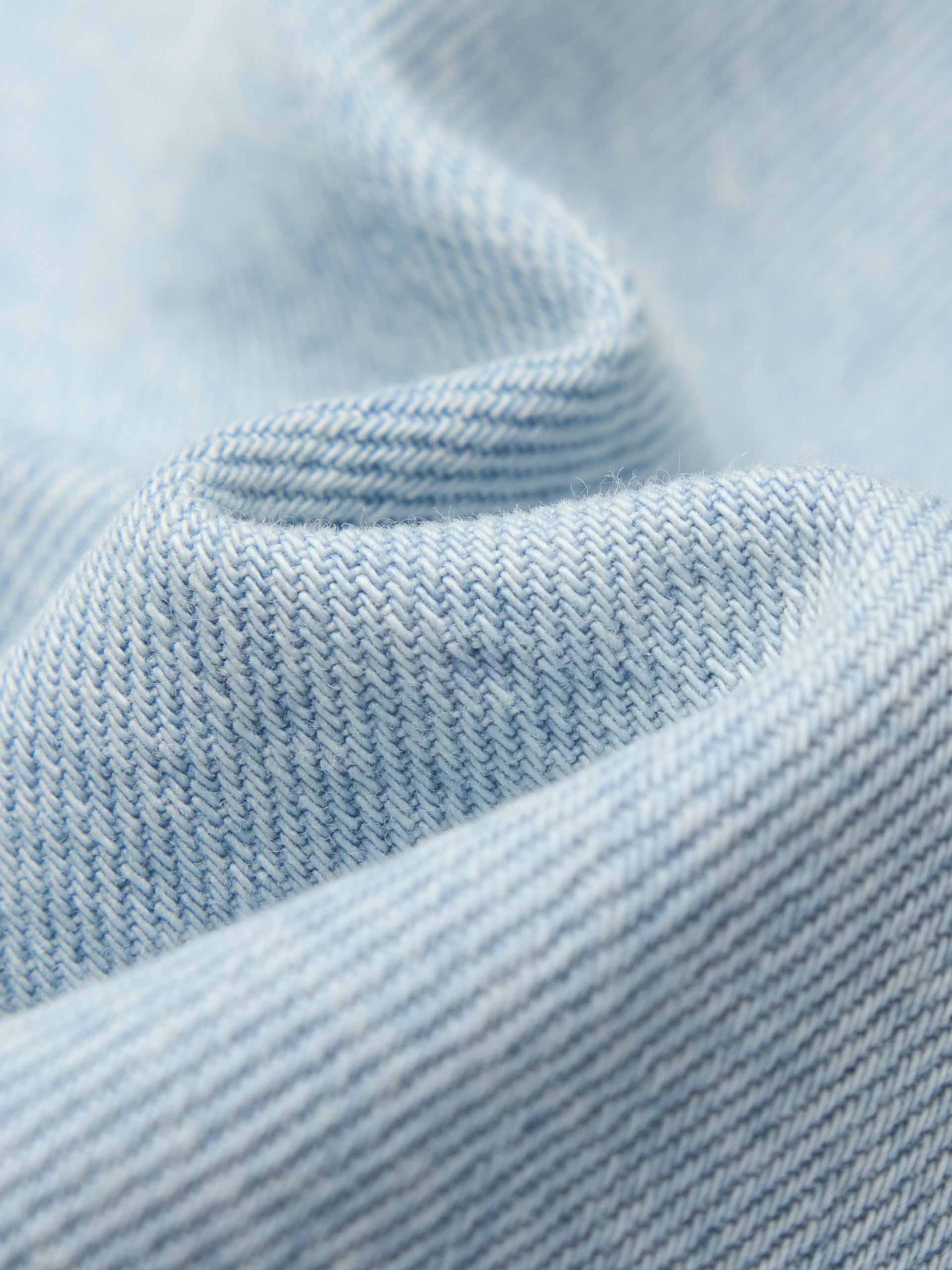 Long Sleeves Denim Shirt - Image 4