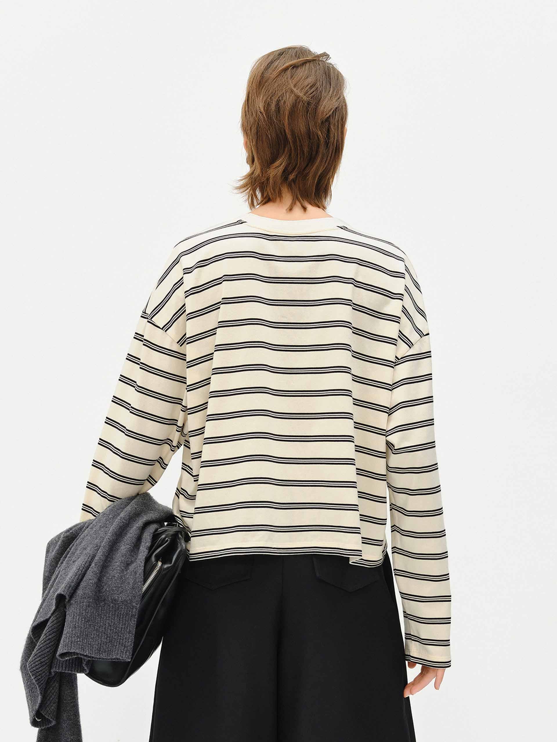 Loose Striped Print T-shirt - Image 10