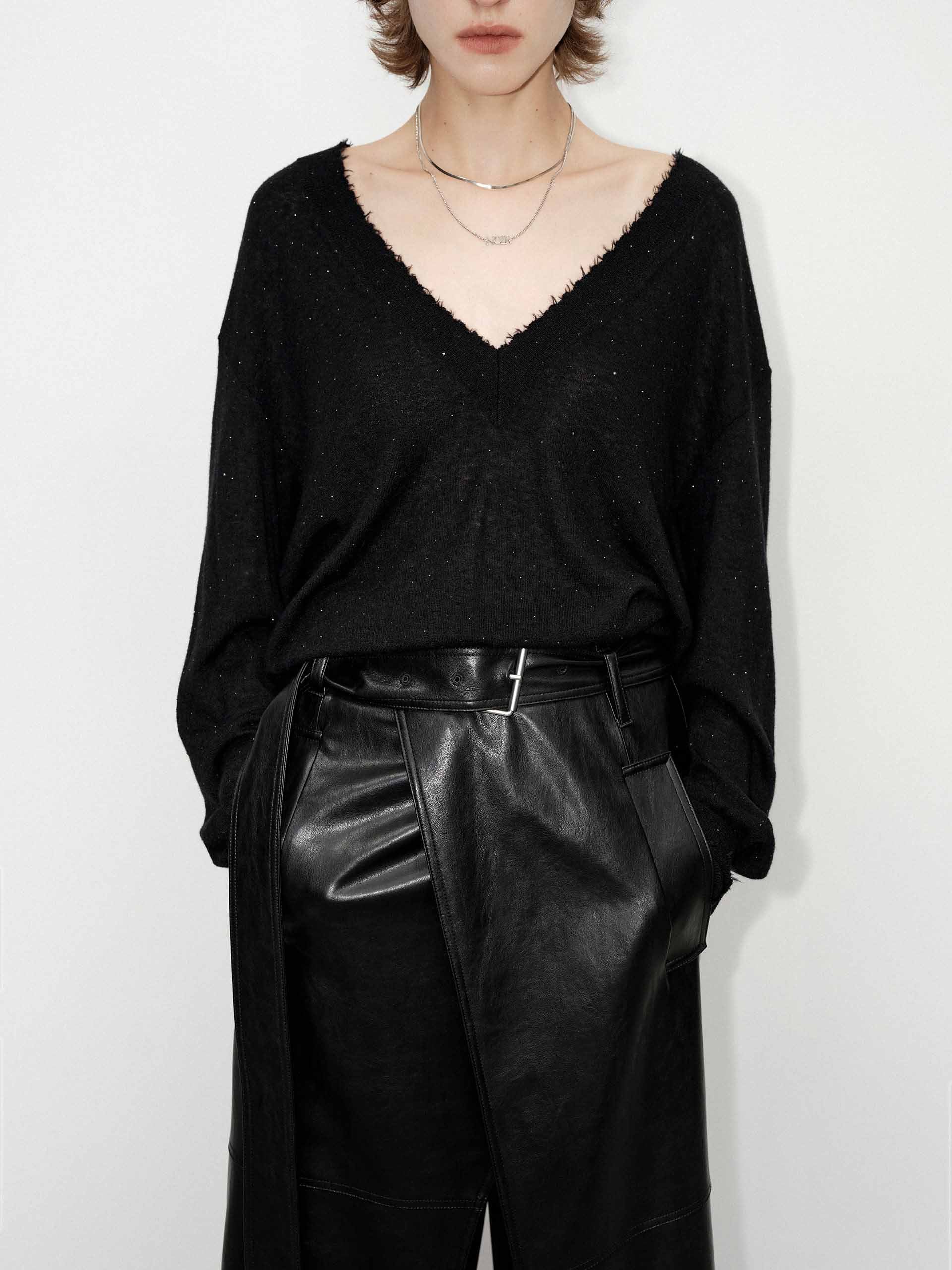 Loose V-neck Knit Sweater - Image 8