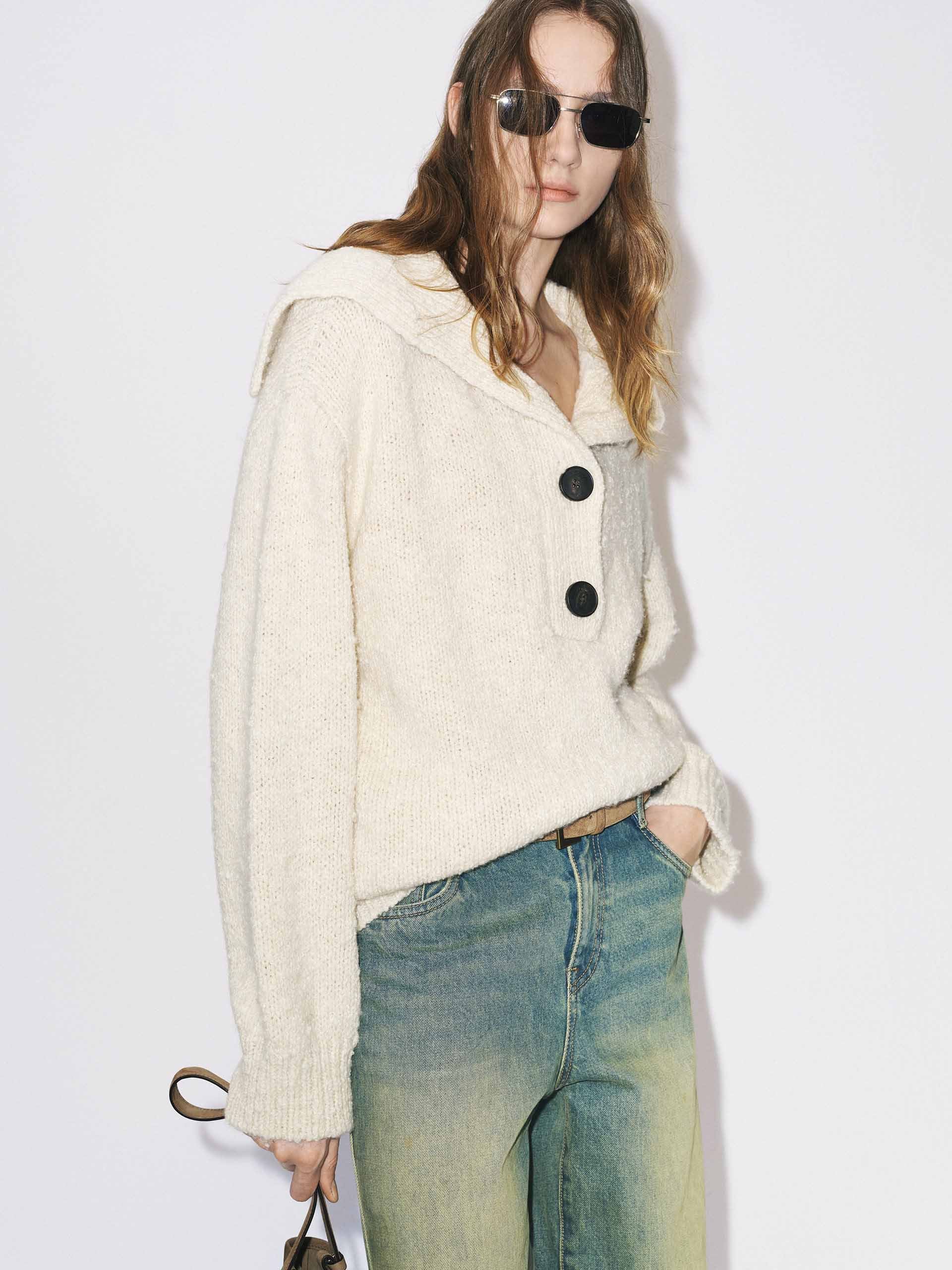 Navy Collar Knitted Sweater - Image 6