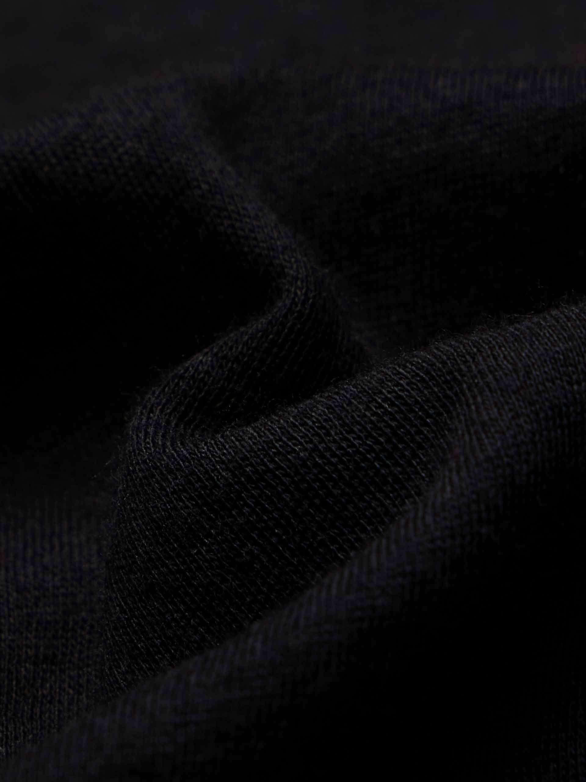 NOIR Printed Tank Top - Image 4