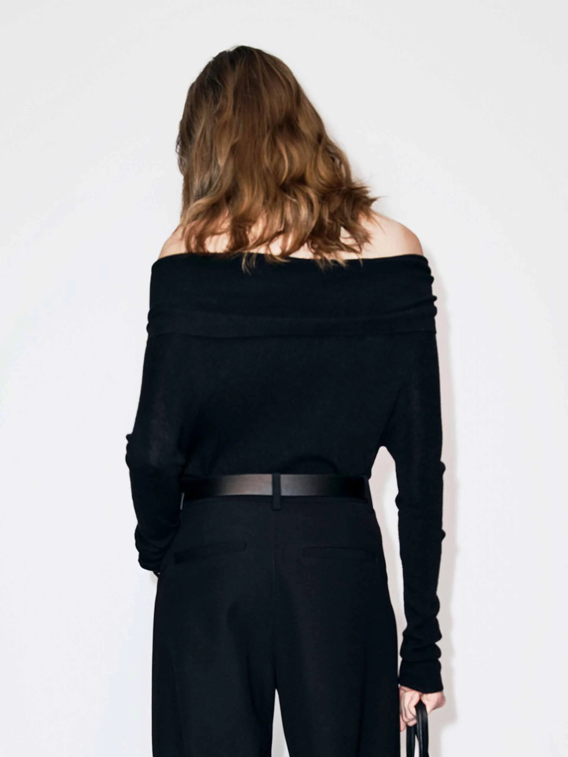 Off-shoulder Fitted Knit Top - Image 13