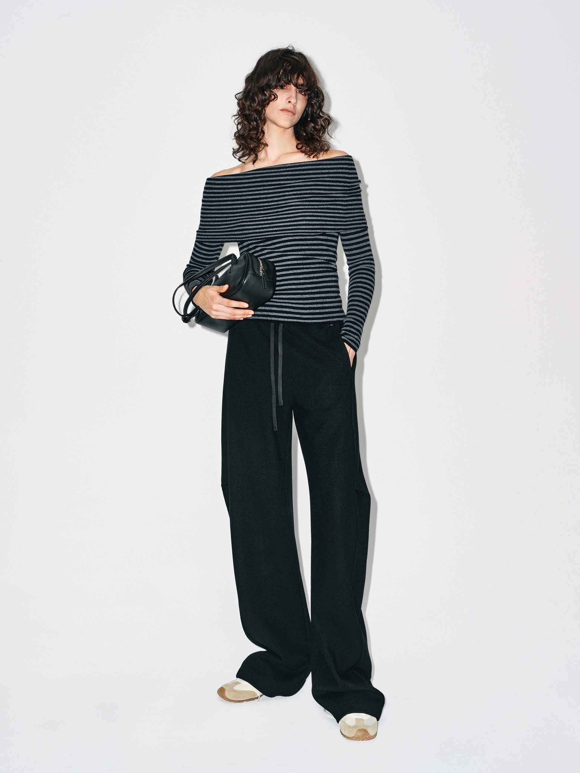 Off-shoulder Fitted Knit Top - Image 2
