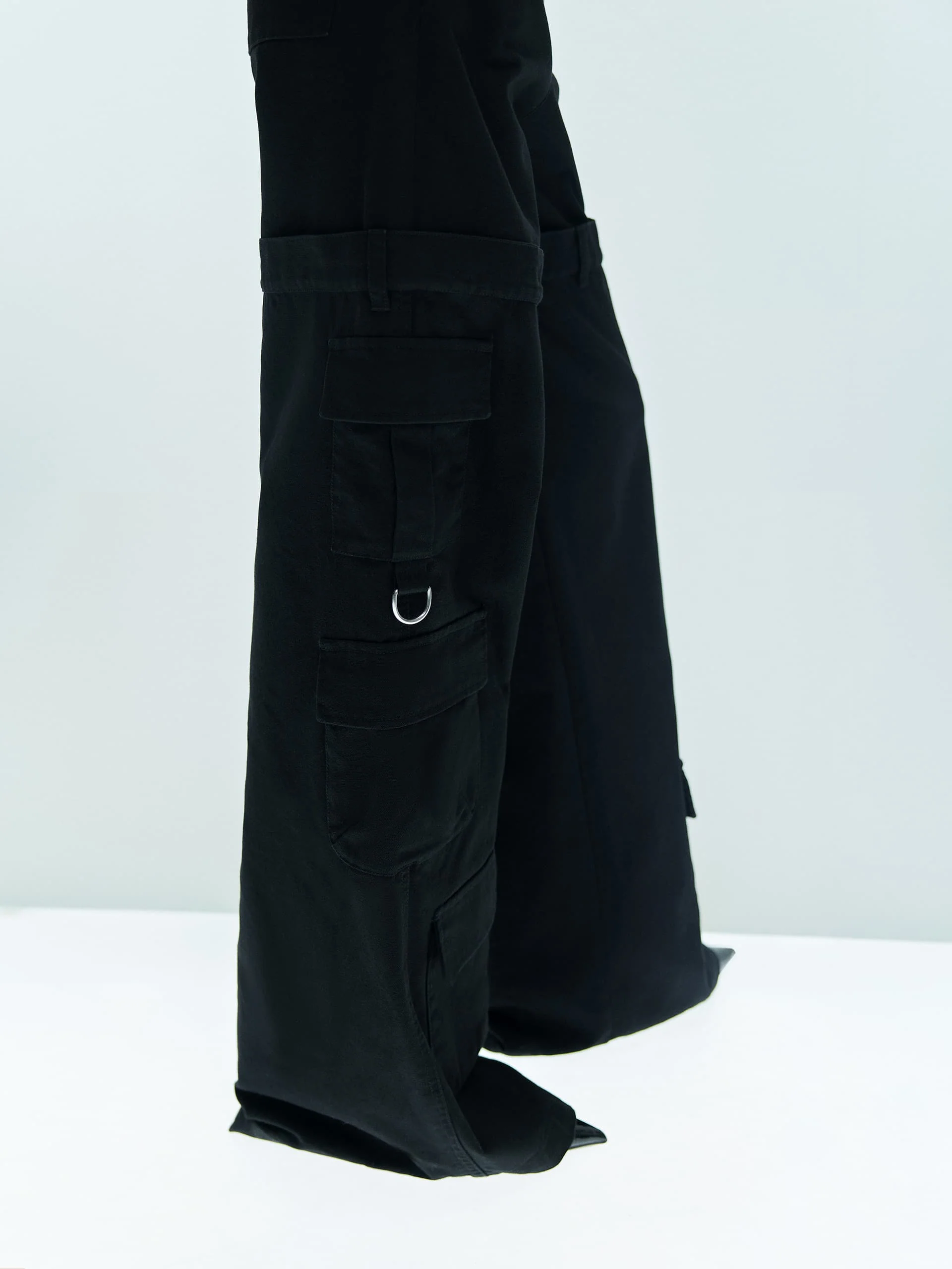 Paneled Detail Cargo Pants - Image 8