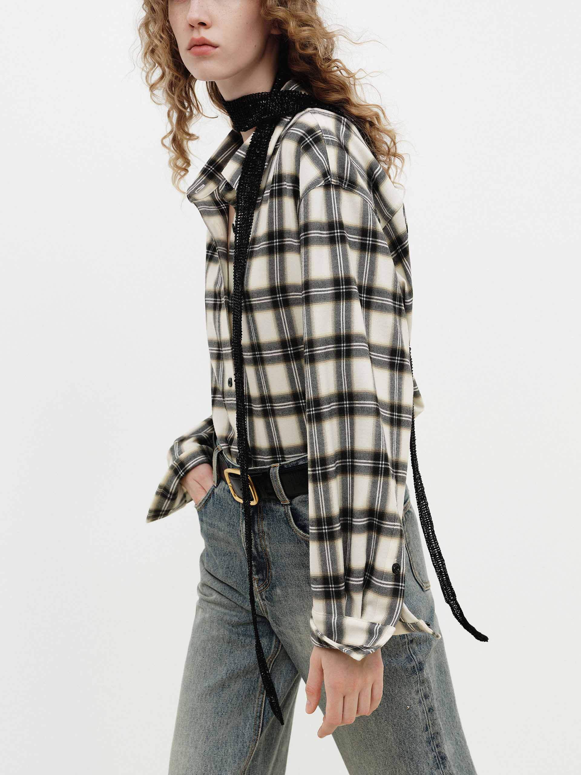 Plaid Pattern Button Shirt - Image 3