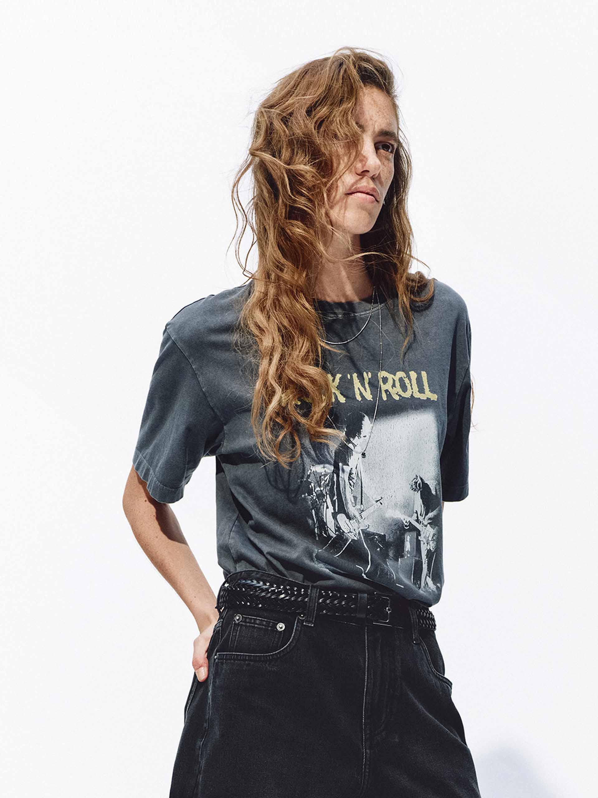Relaxed Fit Rock Graphic Vintage T-shirt - Image 8