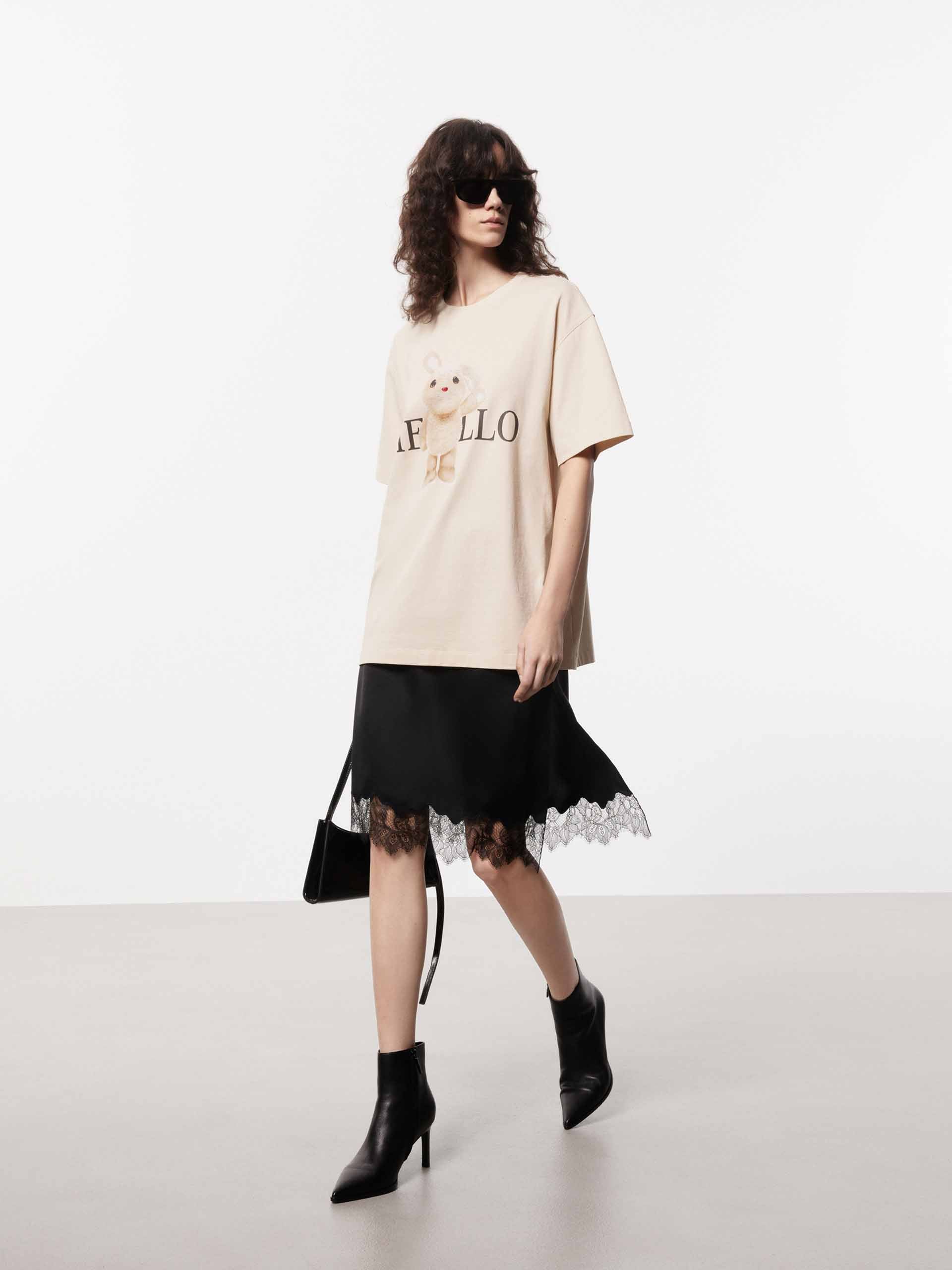 Rabbit Pattern Cotton T-shirt - Image 14