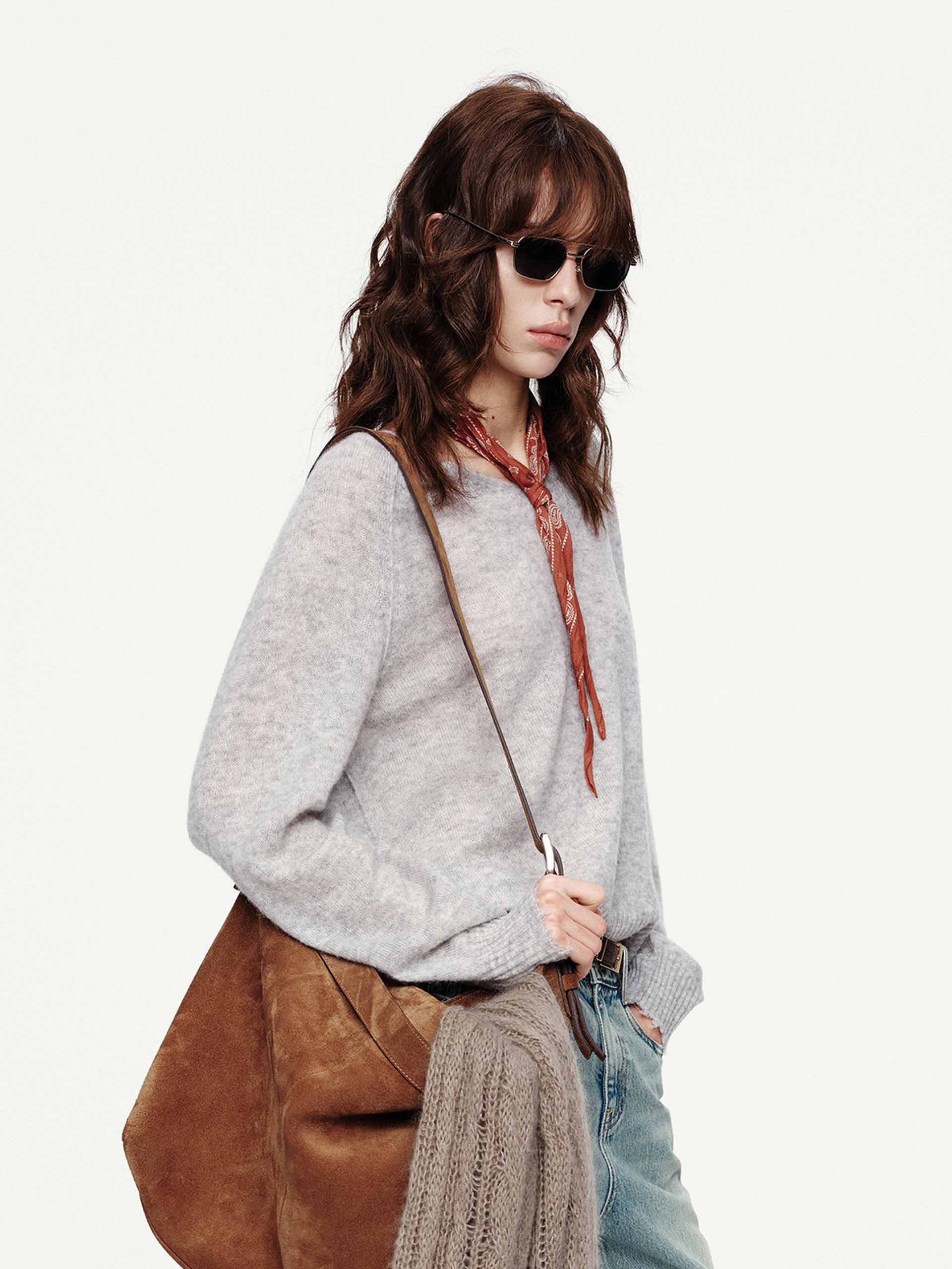 Raw Hem V-neck Sweater - Image 11