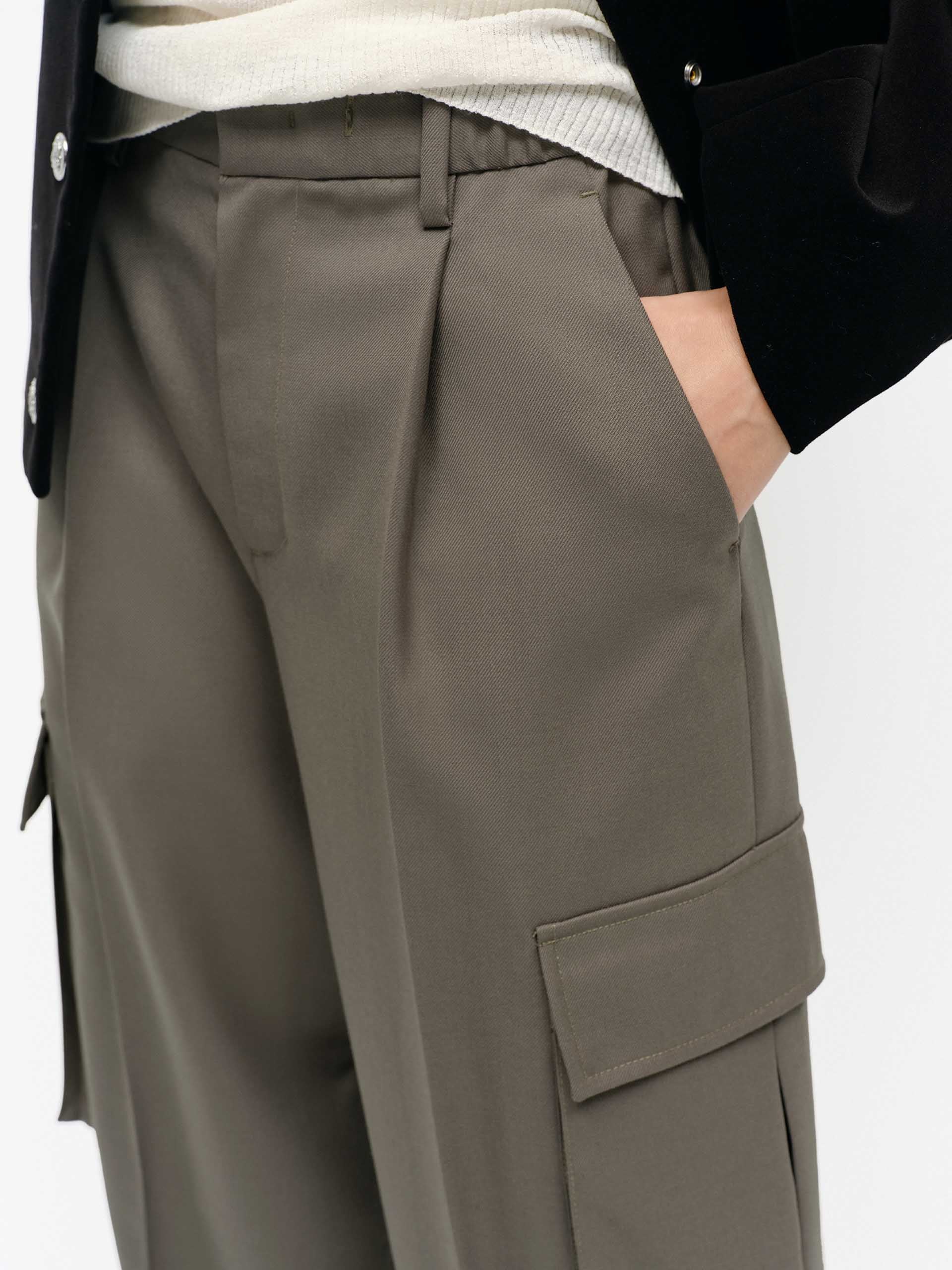Relaxed Cargo Pocket Pants - Image 16