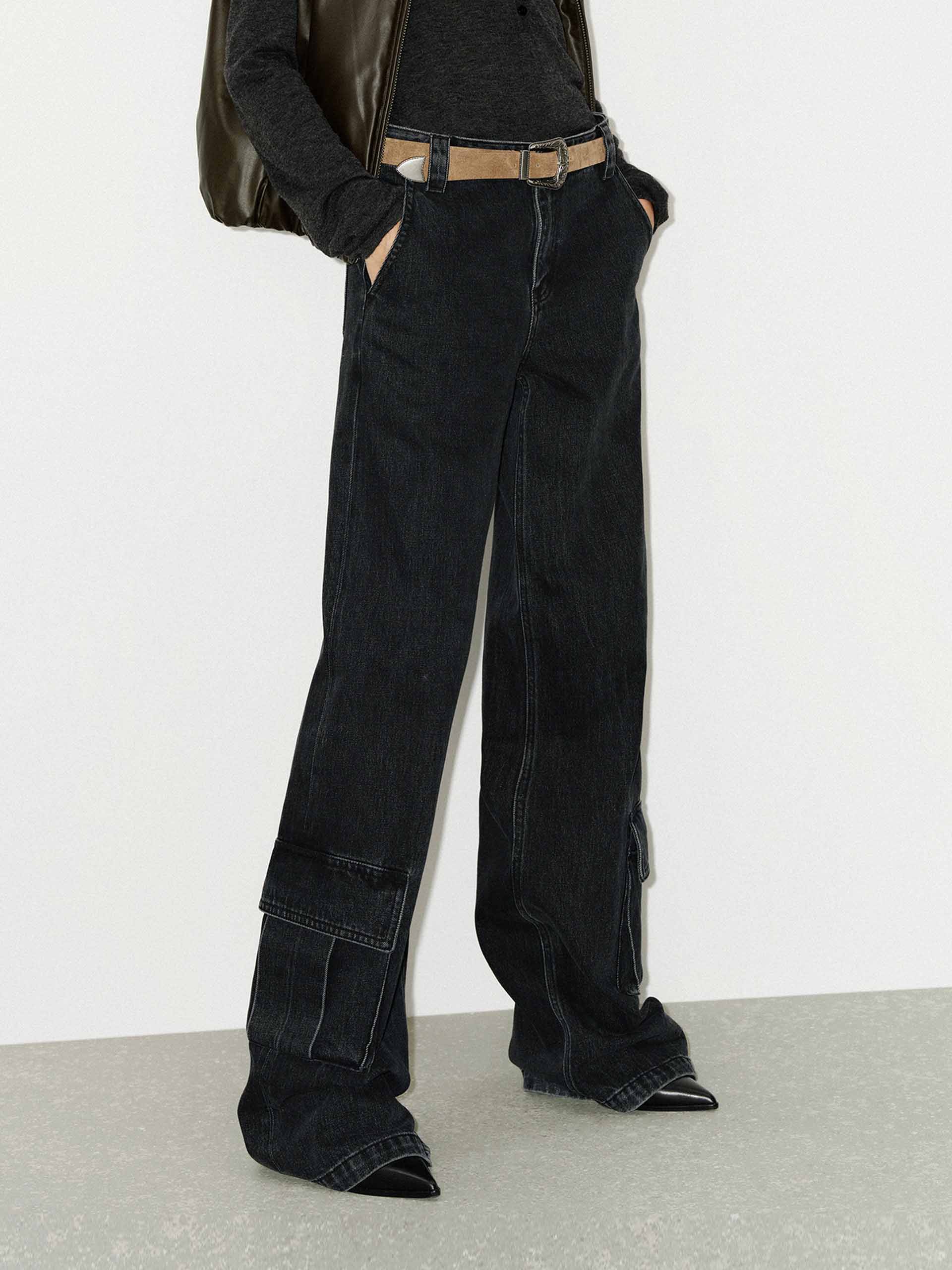 Relaxed Straight Cargo Jeans - Image 6