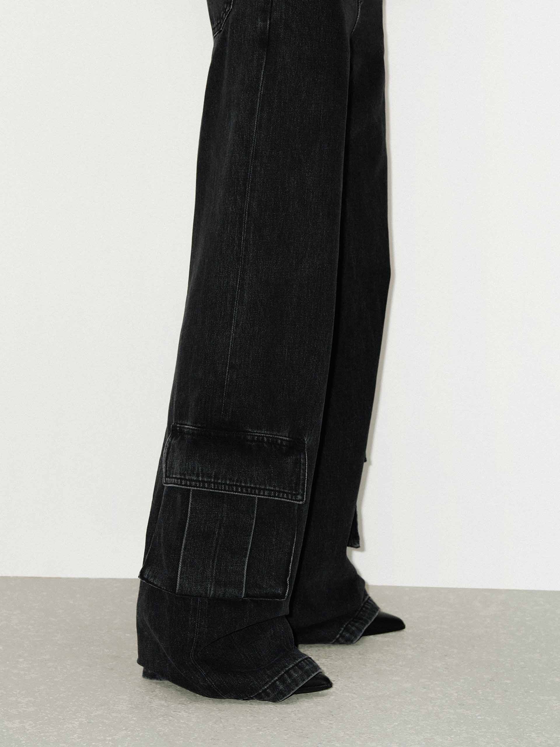 Relaxed Straight Cargo Jeans - Image 8