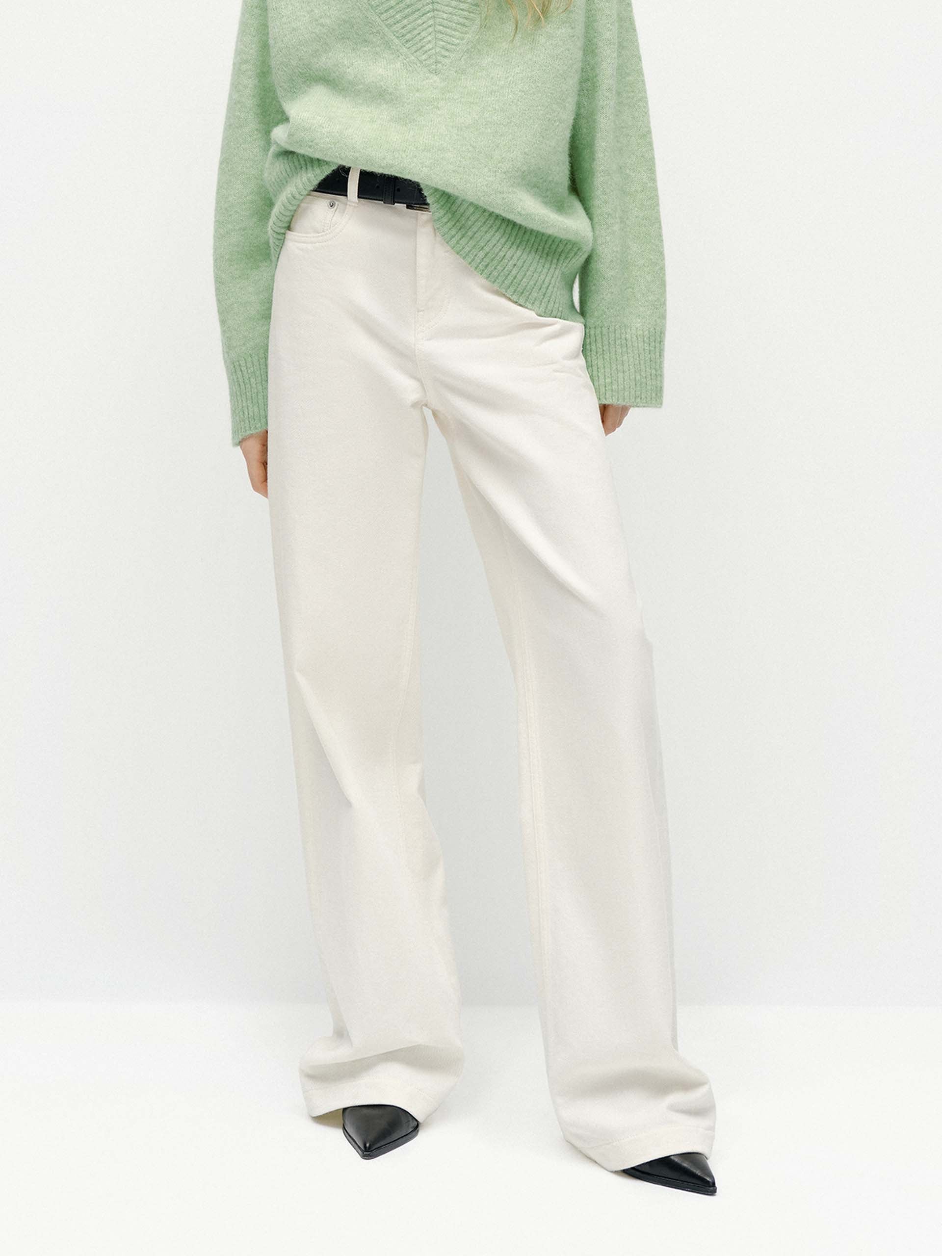 Relaxed White Straight Jeans - Image 8