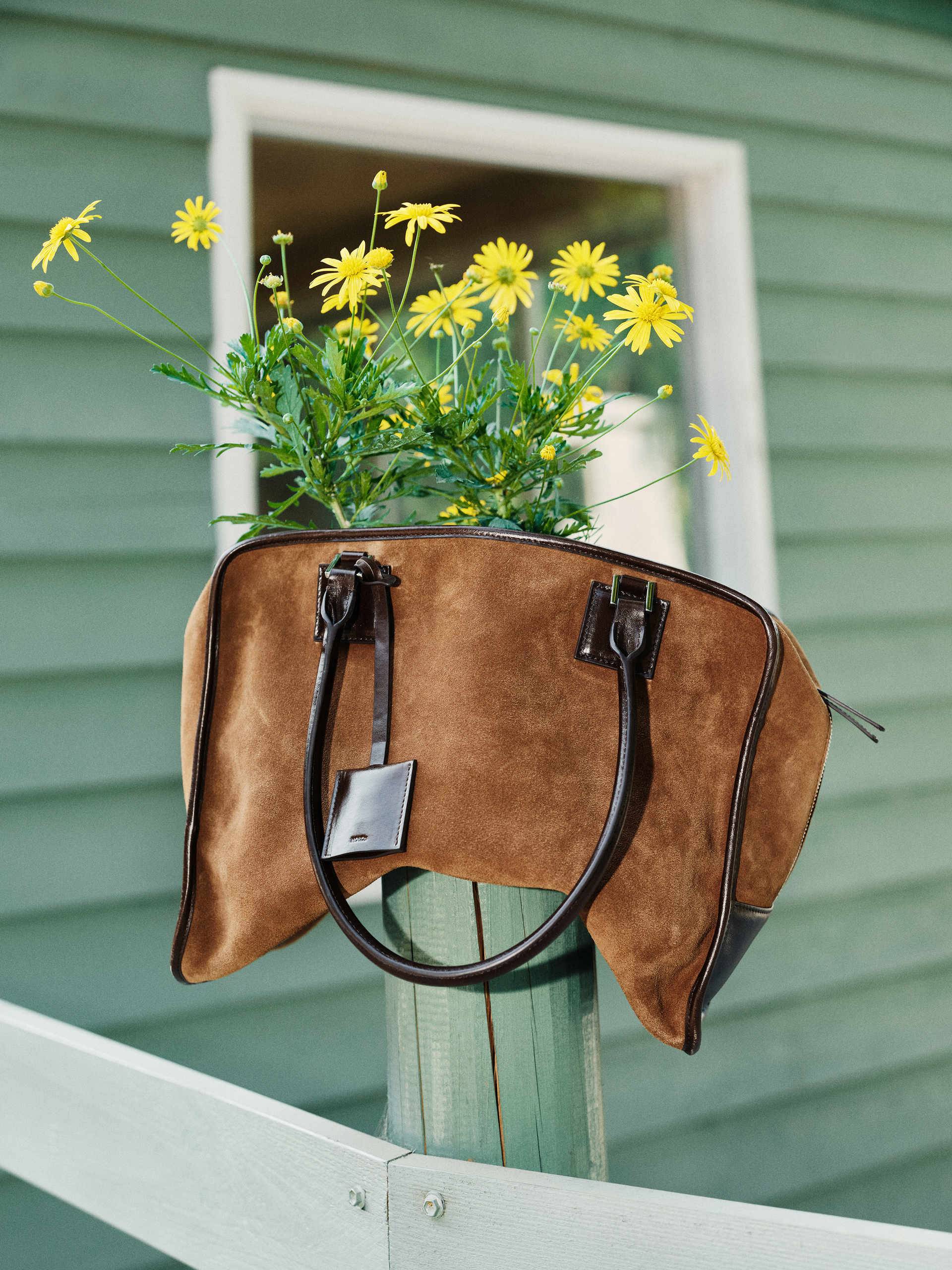 Retro Suede Handbag - Image 5
