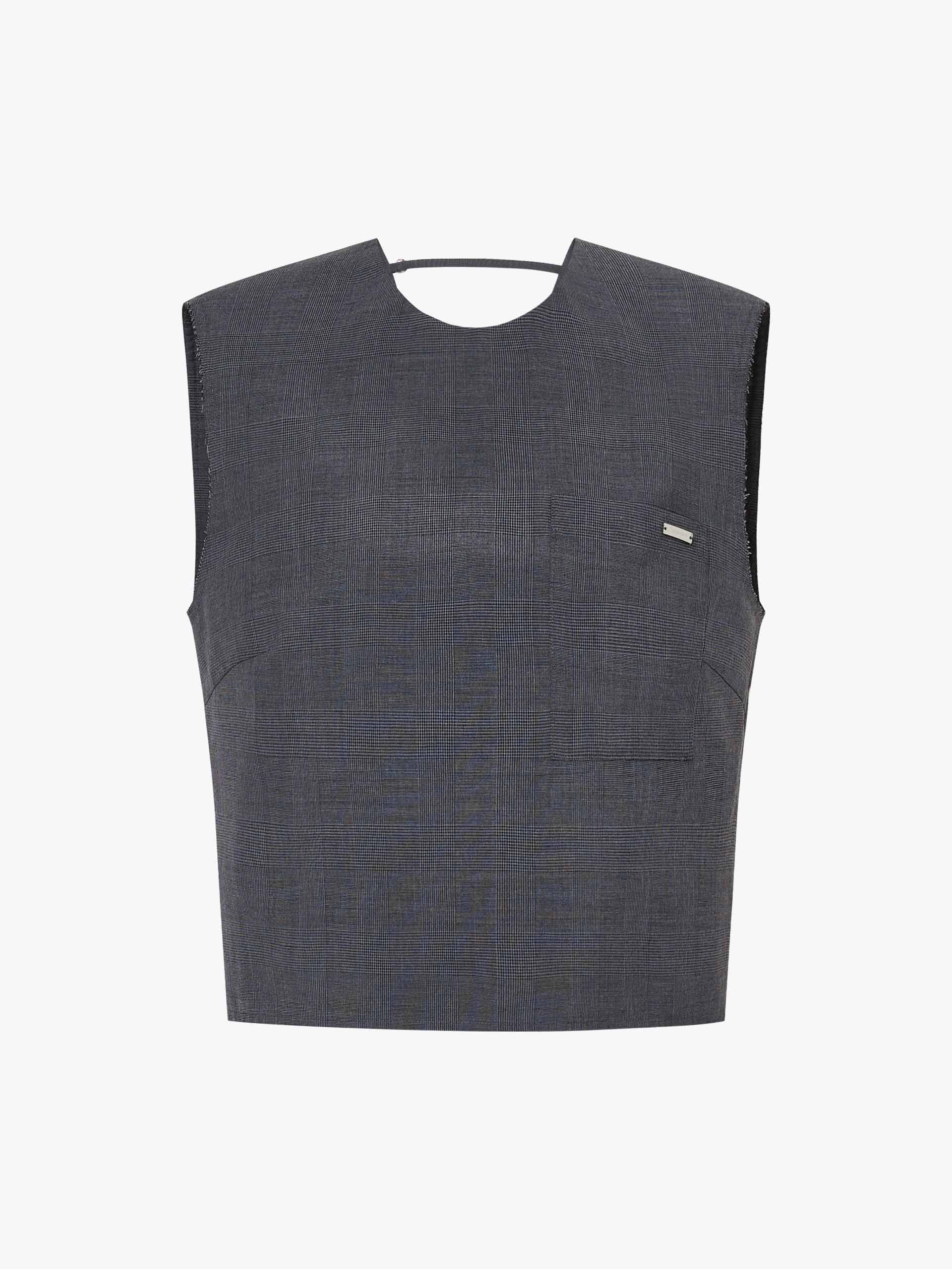 Round Neck Sleeveless Blouse - Image 5