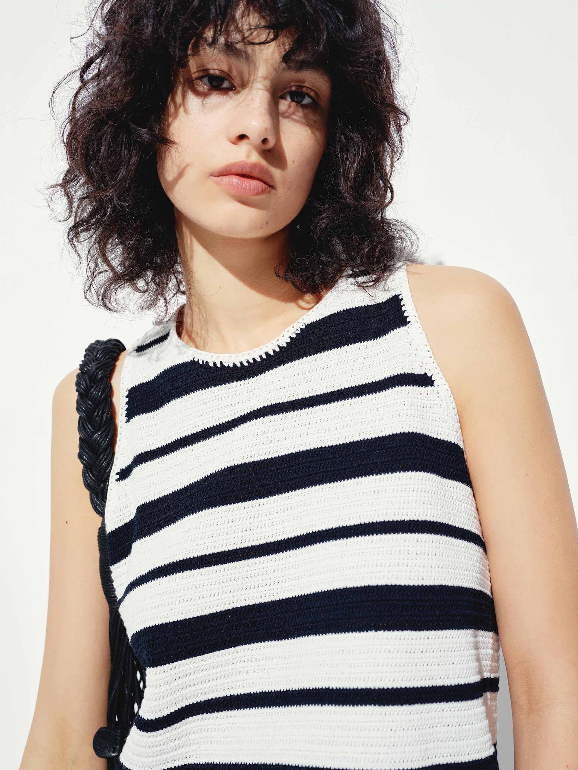 Round Neck Sleeveless Knit Top - Image 7