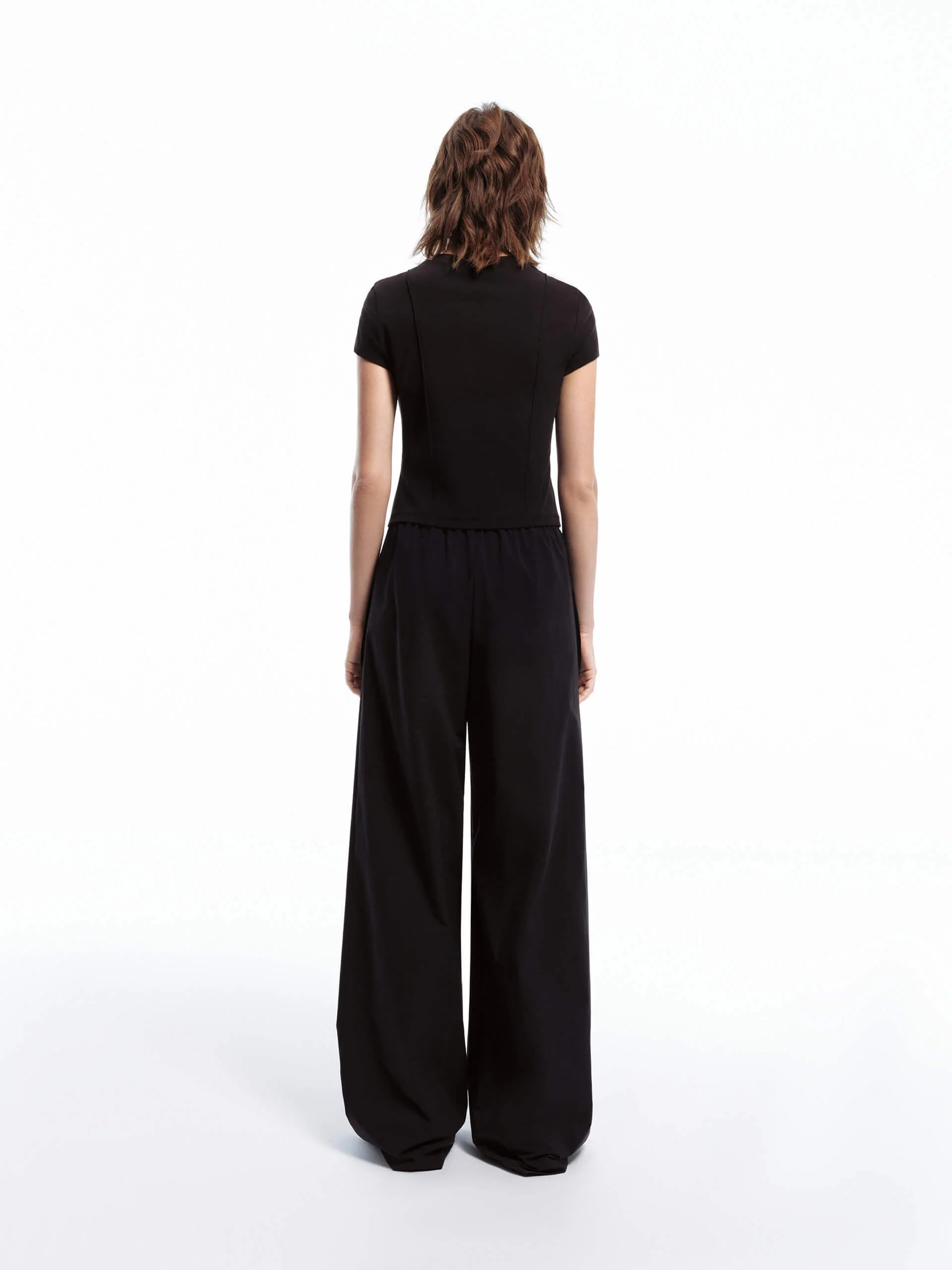 Seams Detail Cropped T-shirt - Image 23