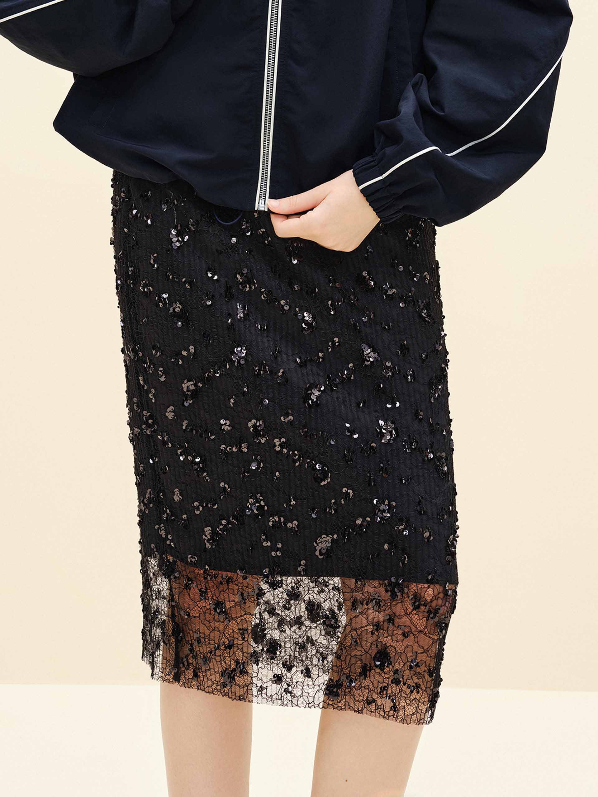 Sequin Detail Lace Skirt - Image 16