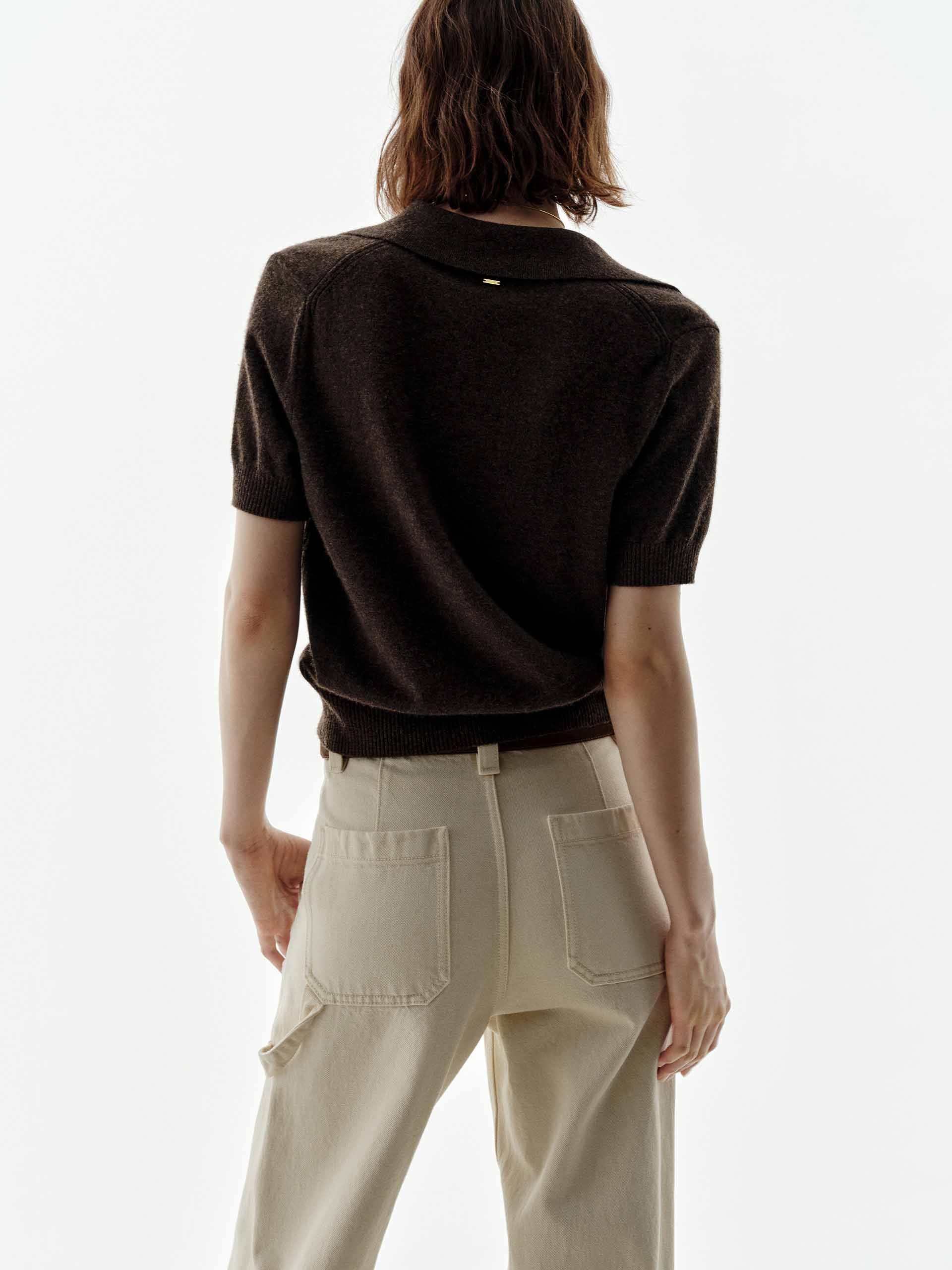 Short Sleeves V-neck Sweater - Image 7
