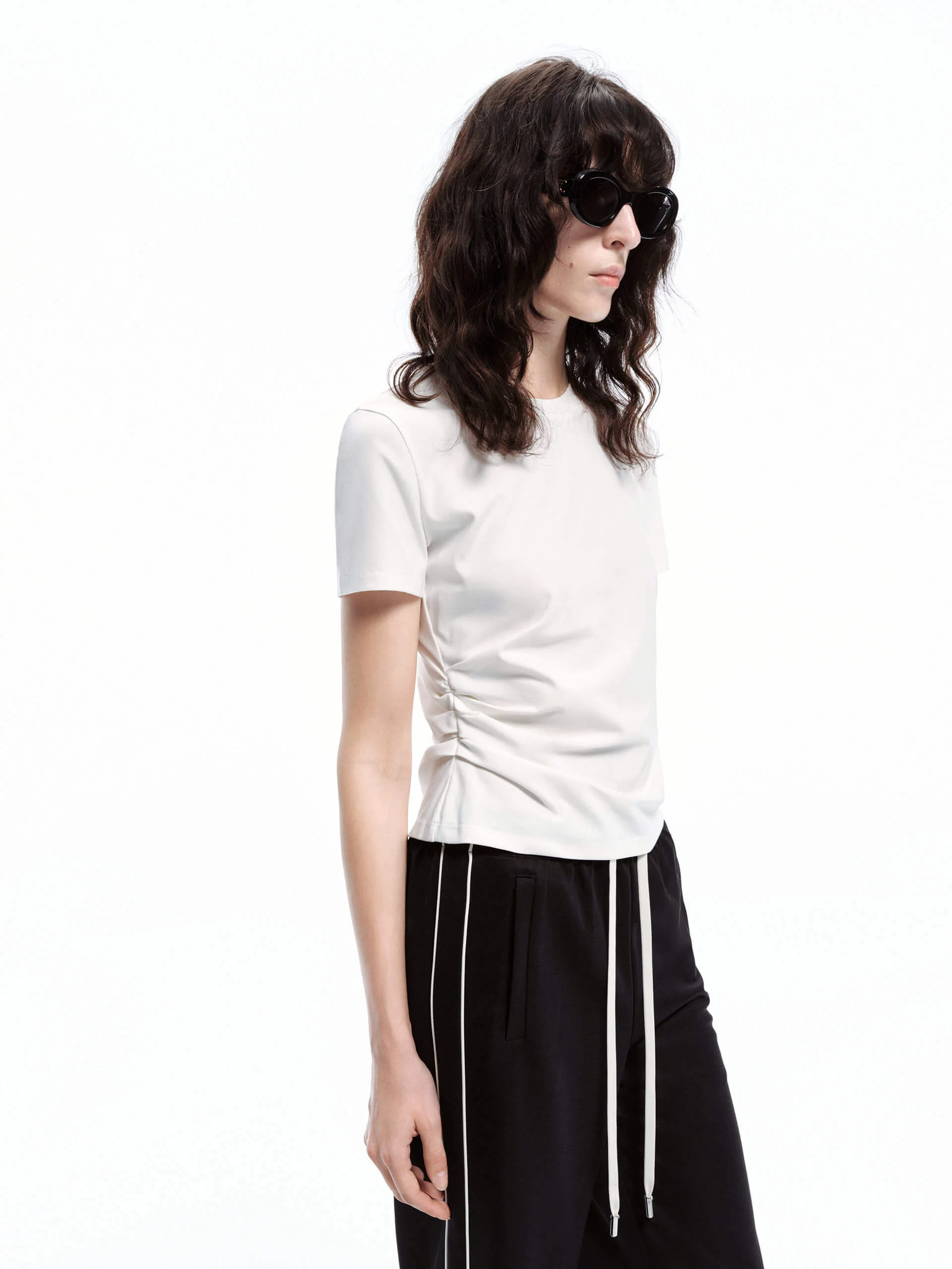 Side Pleated Fitted T-shirt - Image 3