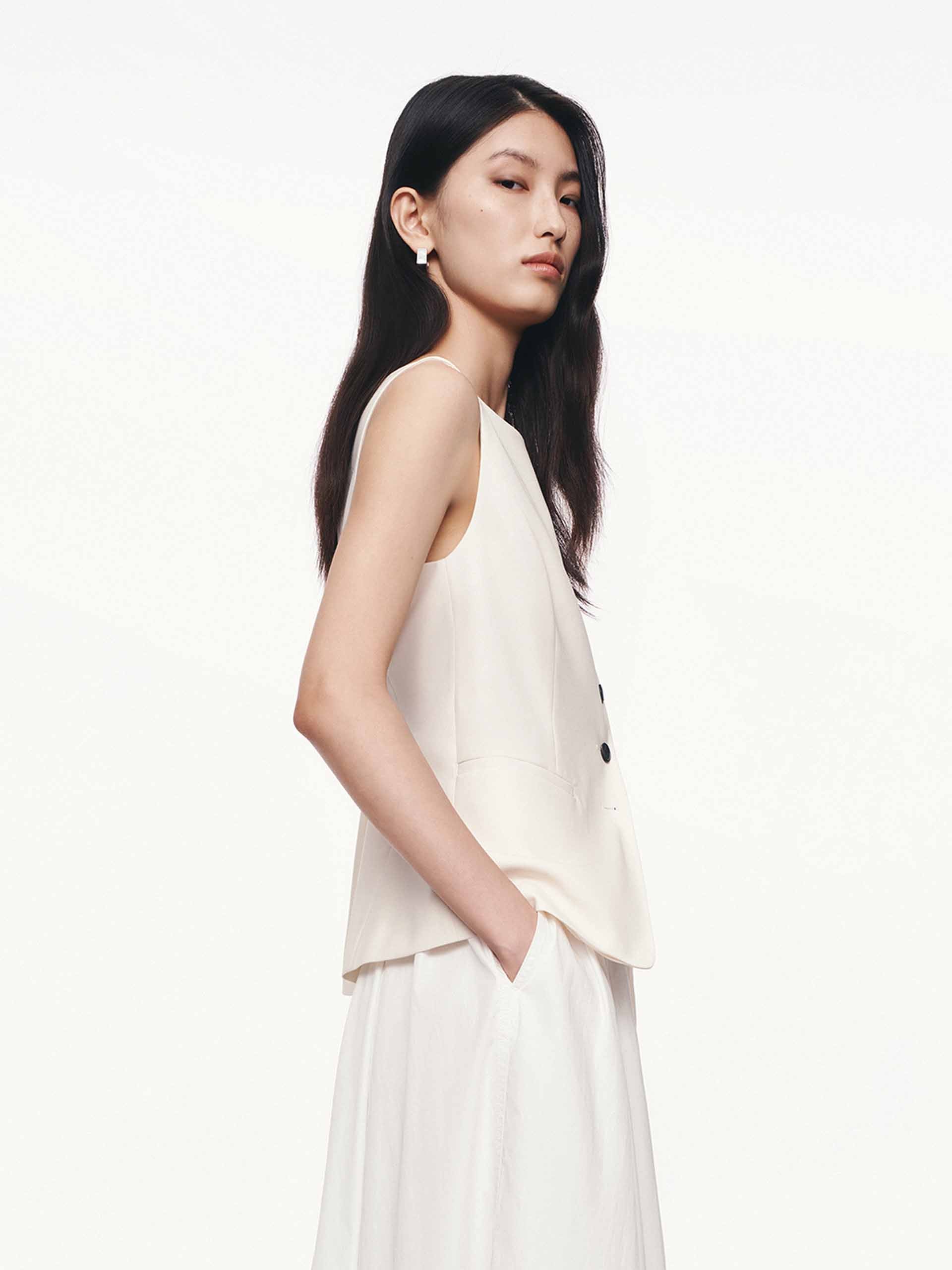 Sleeveless Boat Neck Top - Image 3