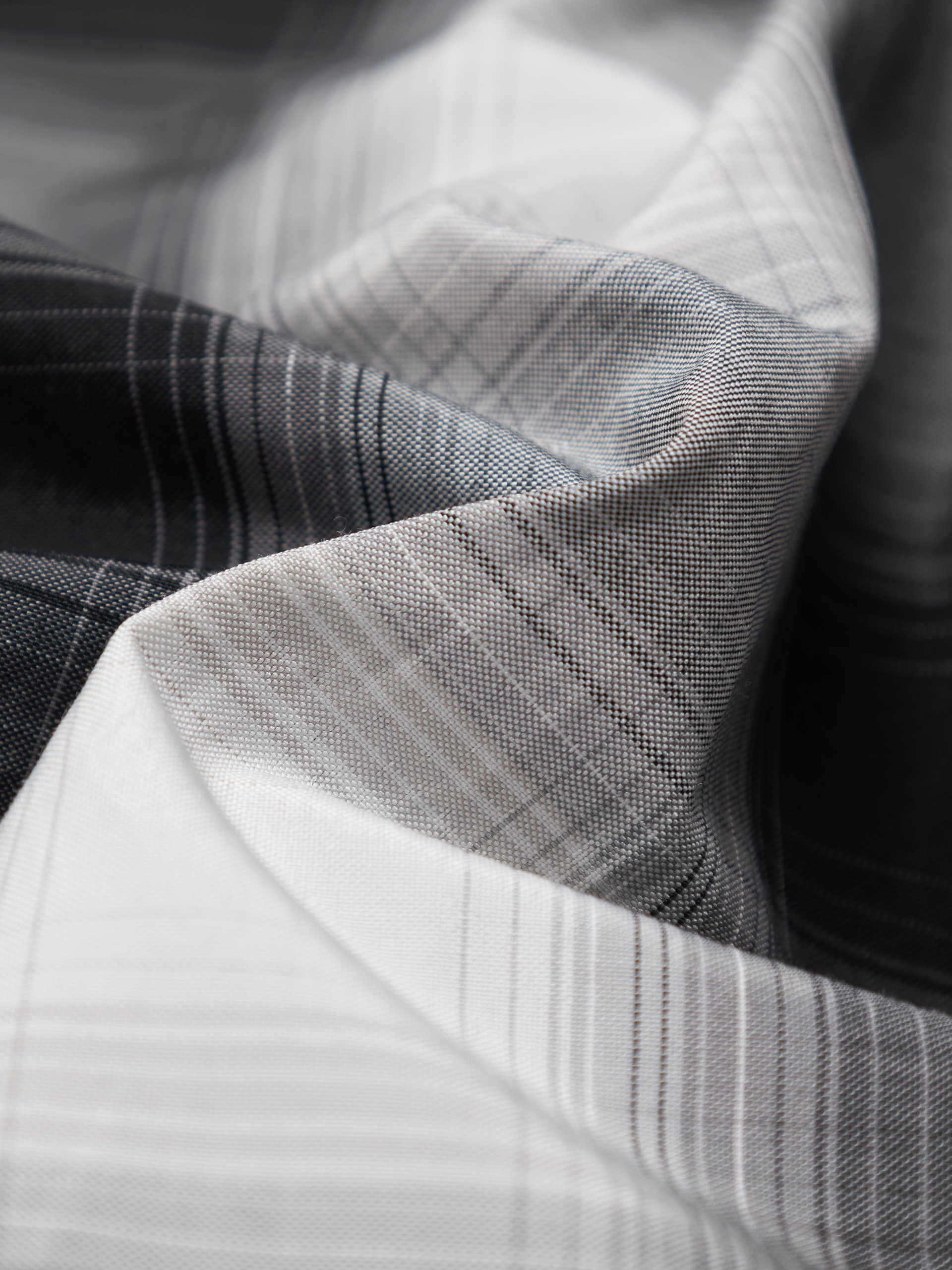 Sleeveless Checkered Top - Image 4