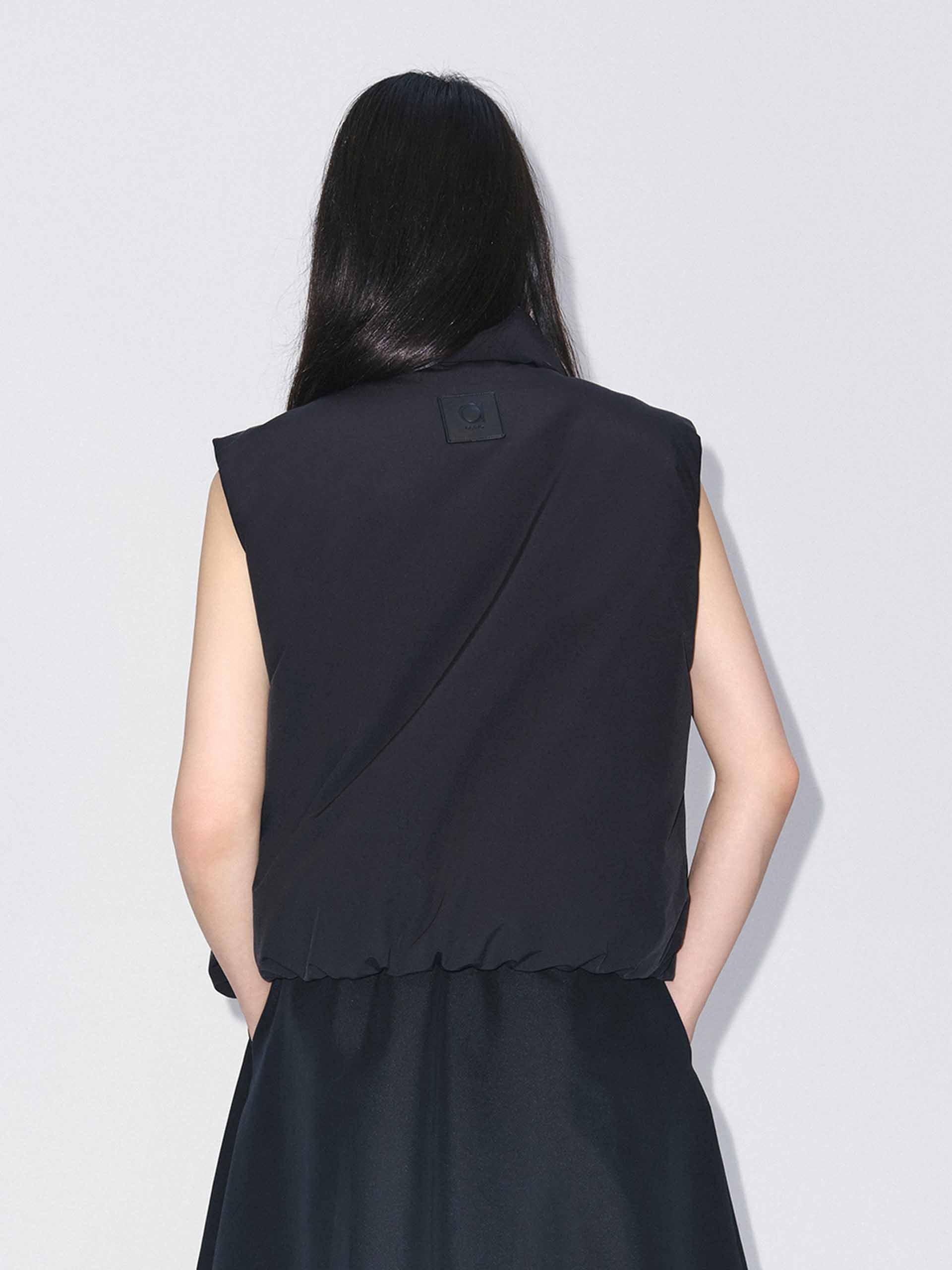 Sleeveless Cropped Down Jacket - Image 13