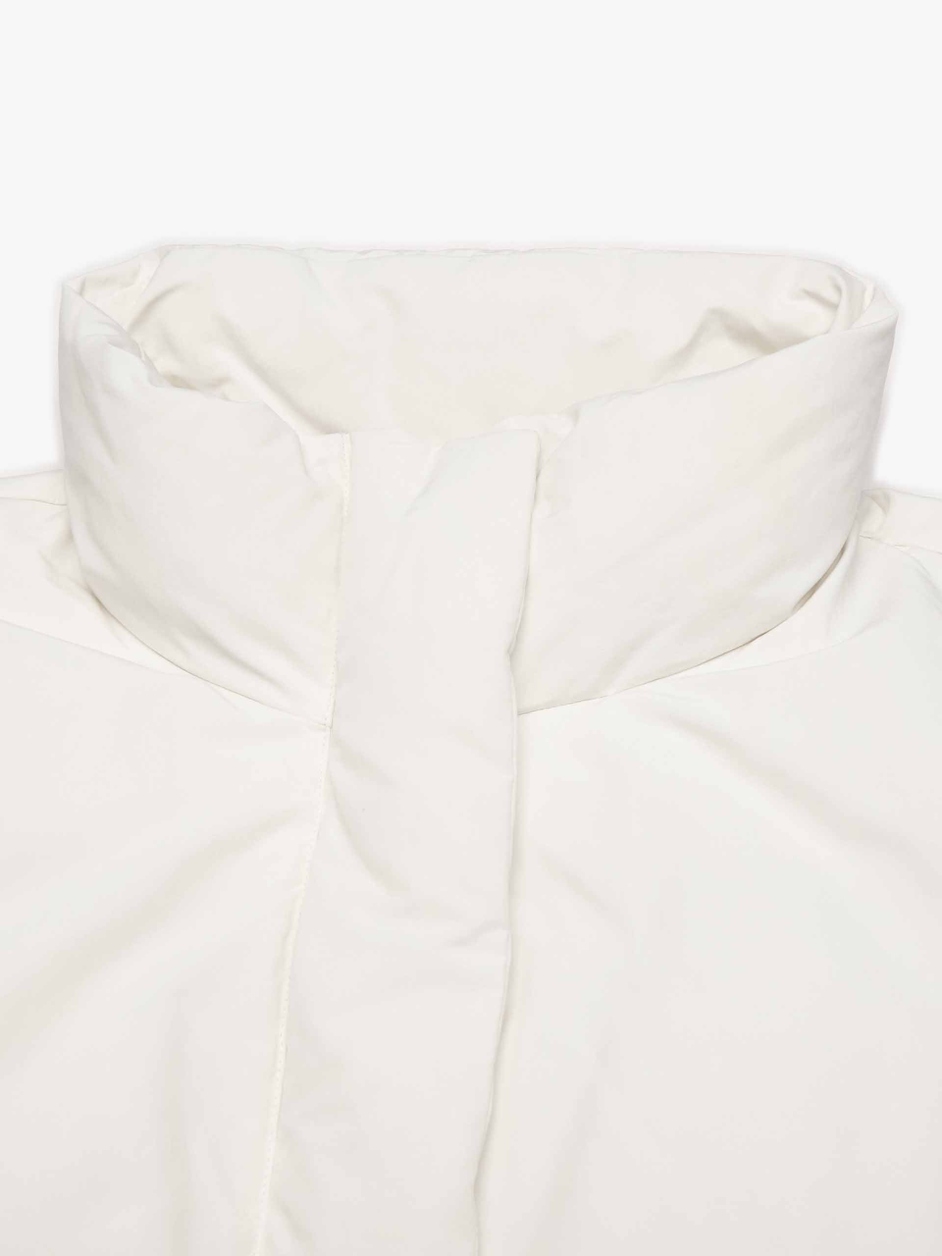Sleeveless Cropped Down Jacket - Image 7