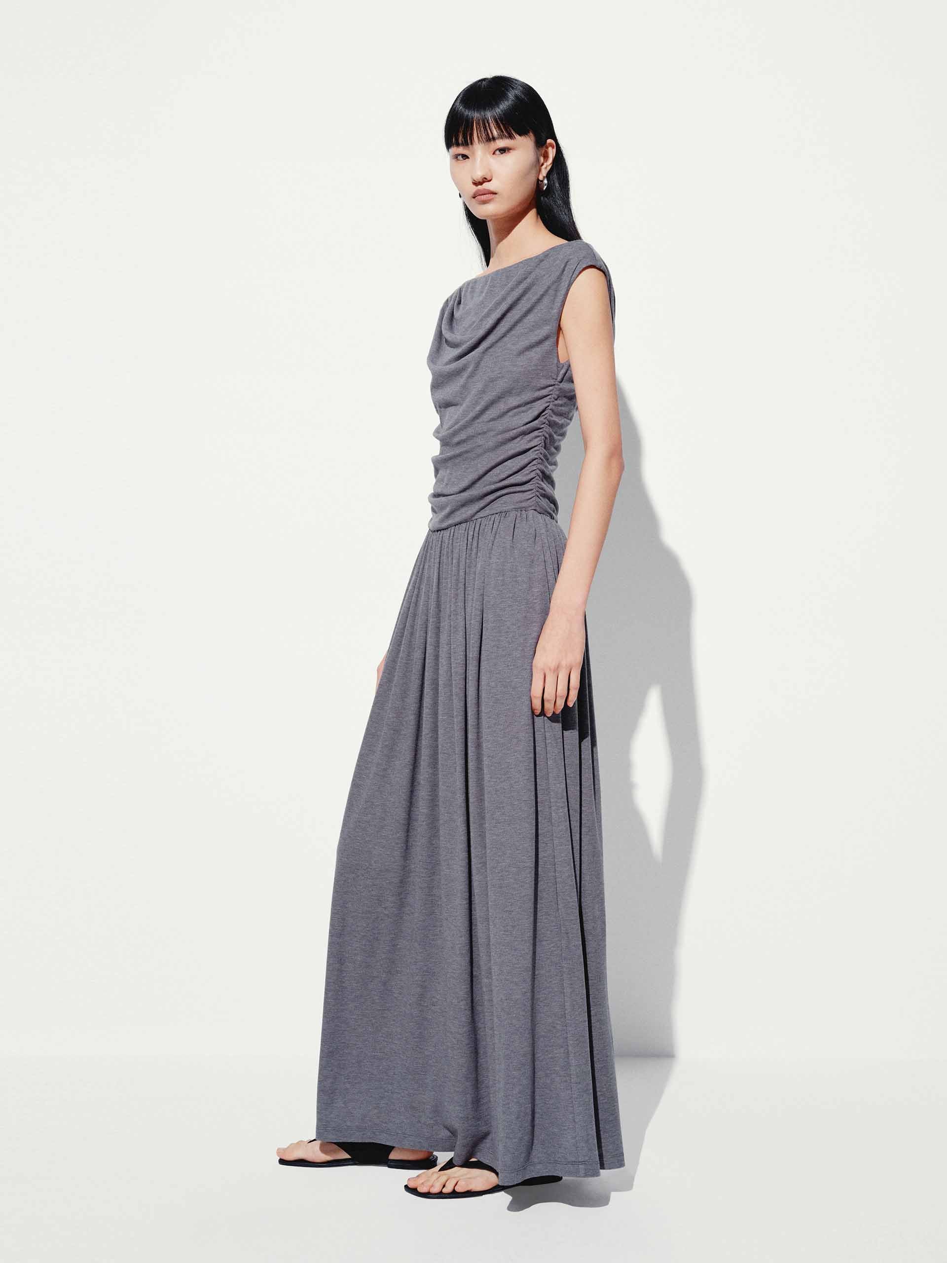 Sleeveless Off-shoulder Dress - Image 3