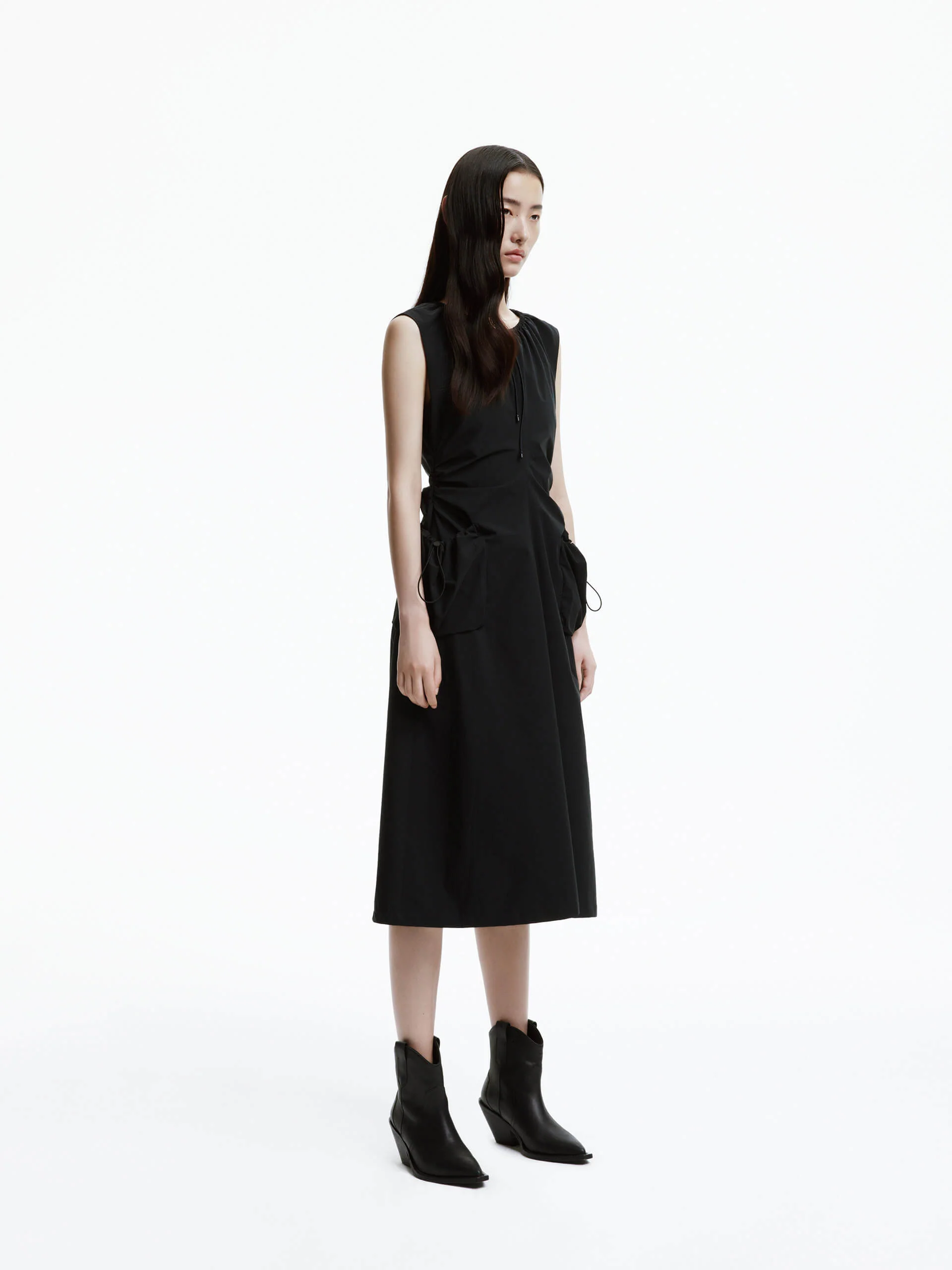 Sleeveless Pleated Detail Dress - Image 8