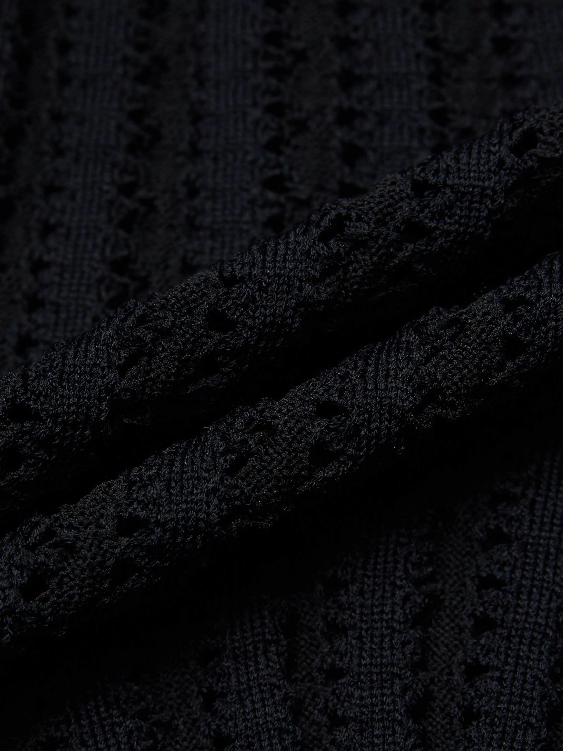 Soft Cropped Knit Cardigan - Image 4