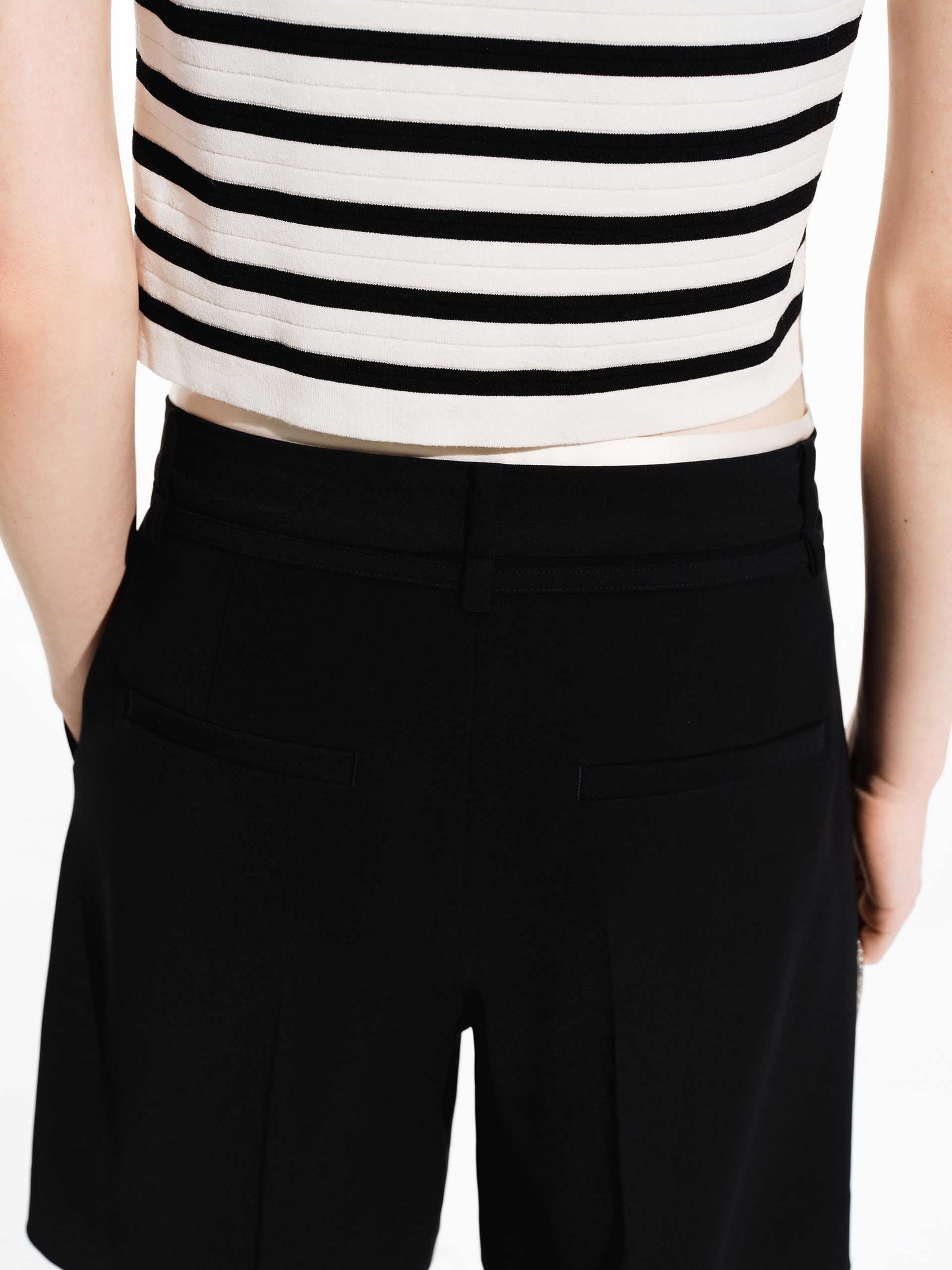 Contrast Detail Suit Shorts - Image 8