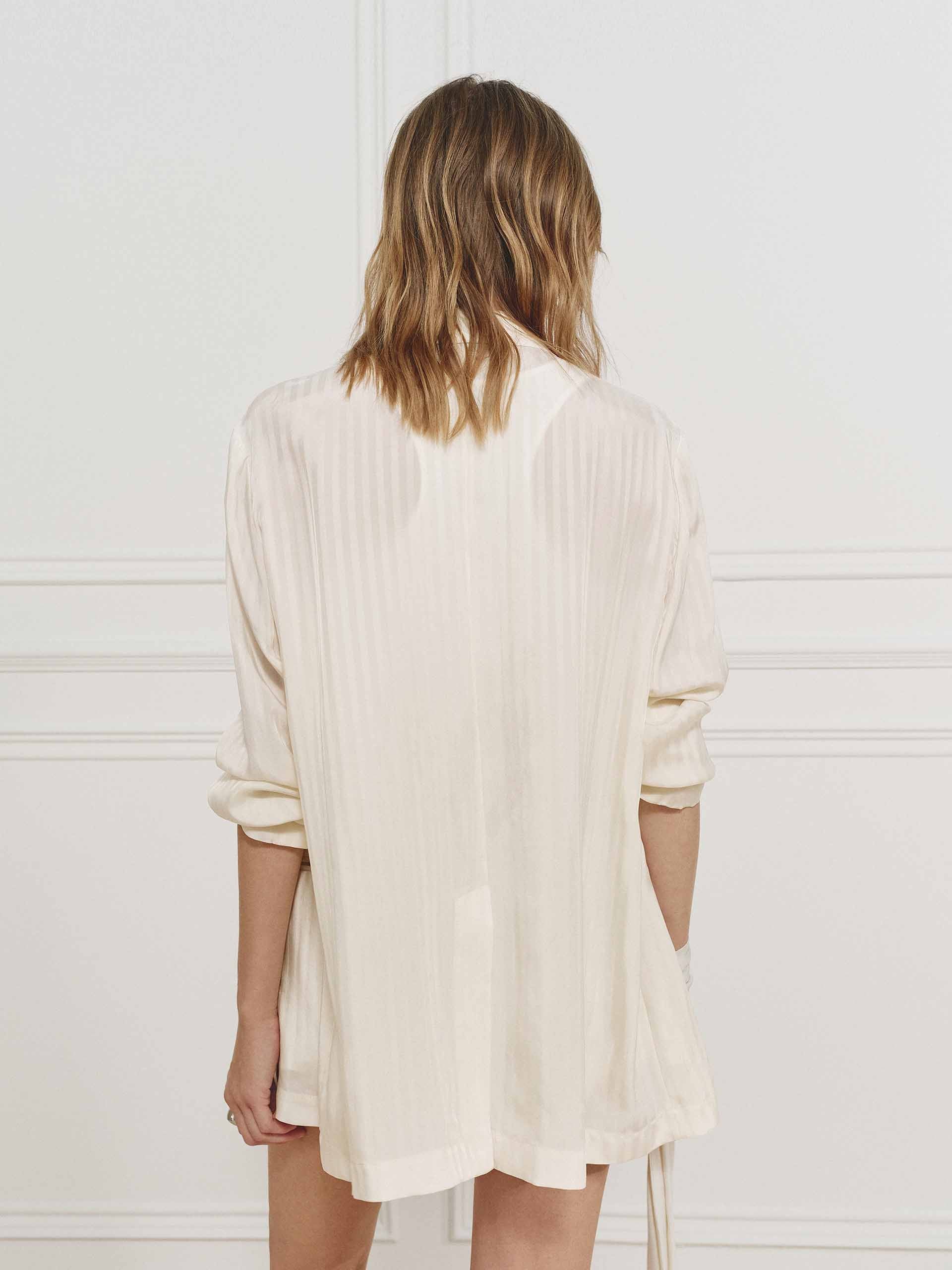 Textured Finish Cupro Blazer - Image 3