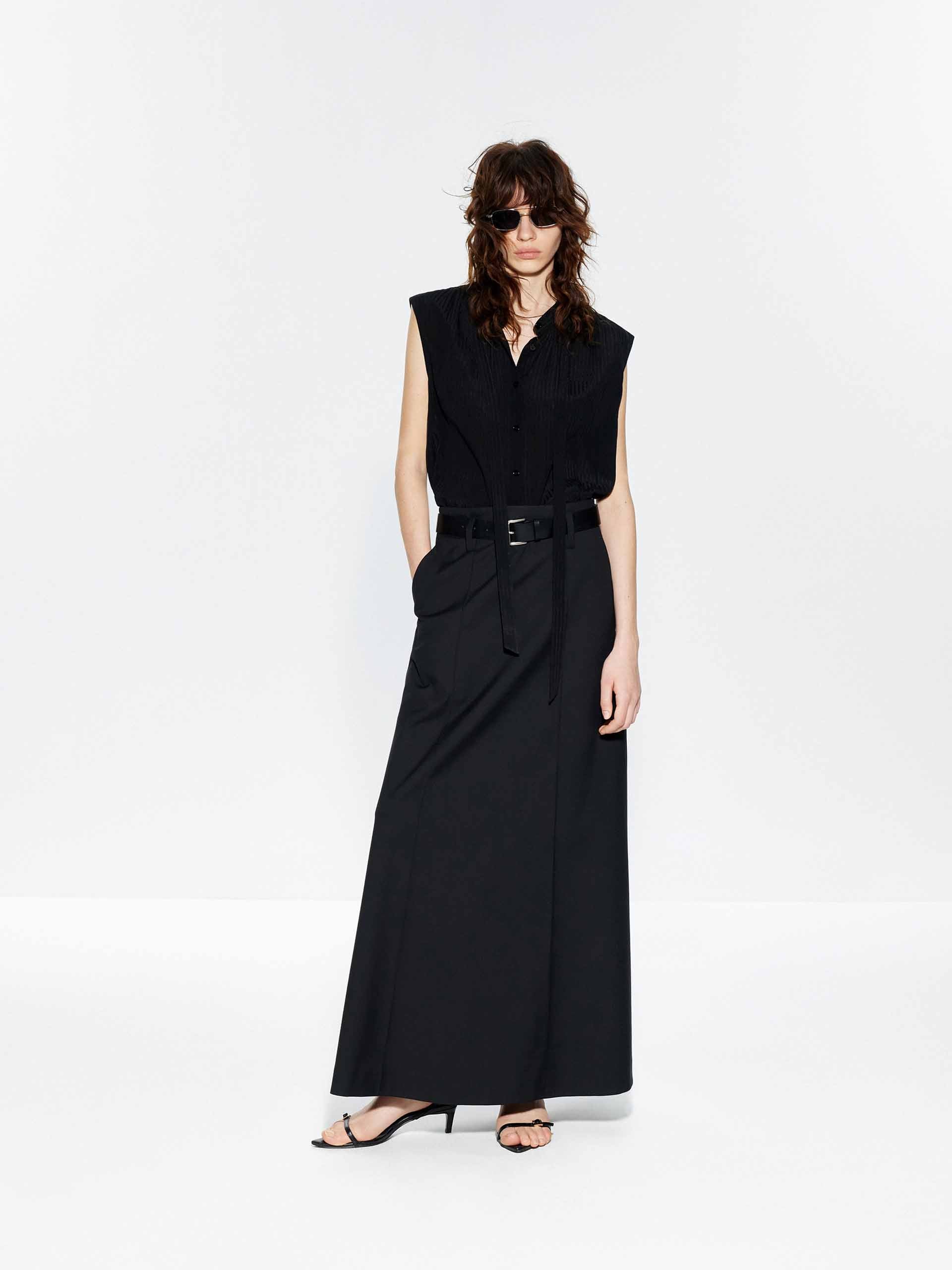 Tie Detail Sleeveless Blouse - Image 8