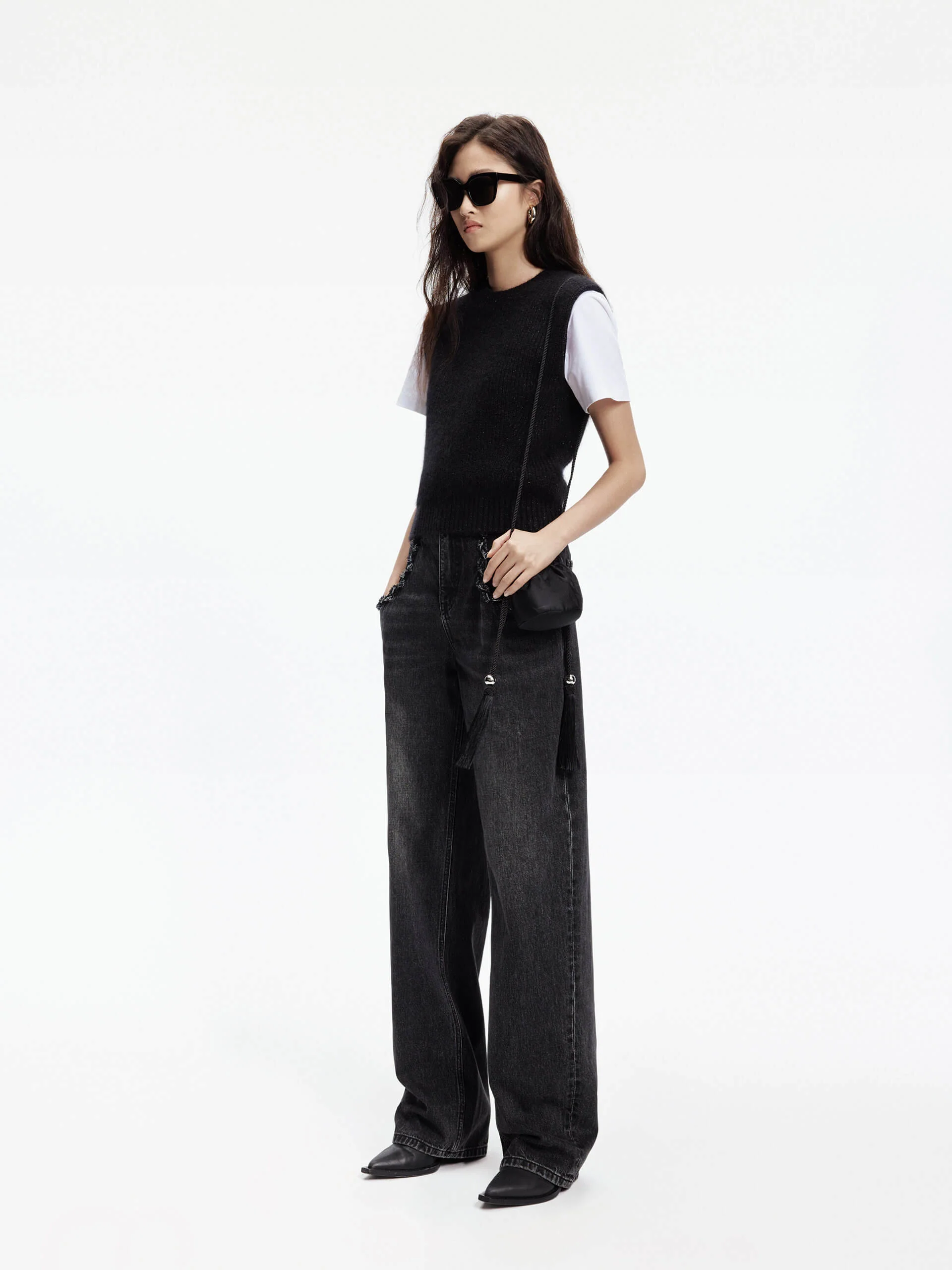 Trim Detail Straight Jeans - Image 16