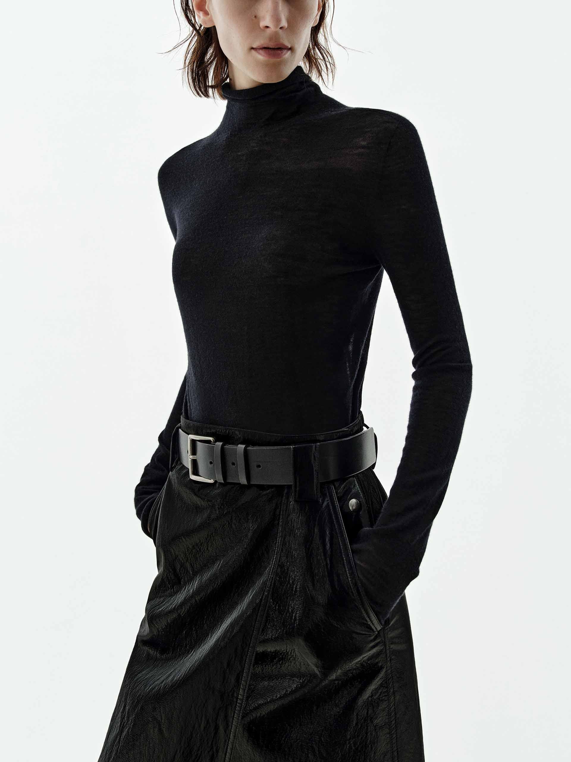 Turtleneck Cashmere Sweater - Image 7