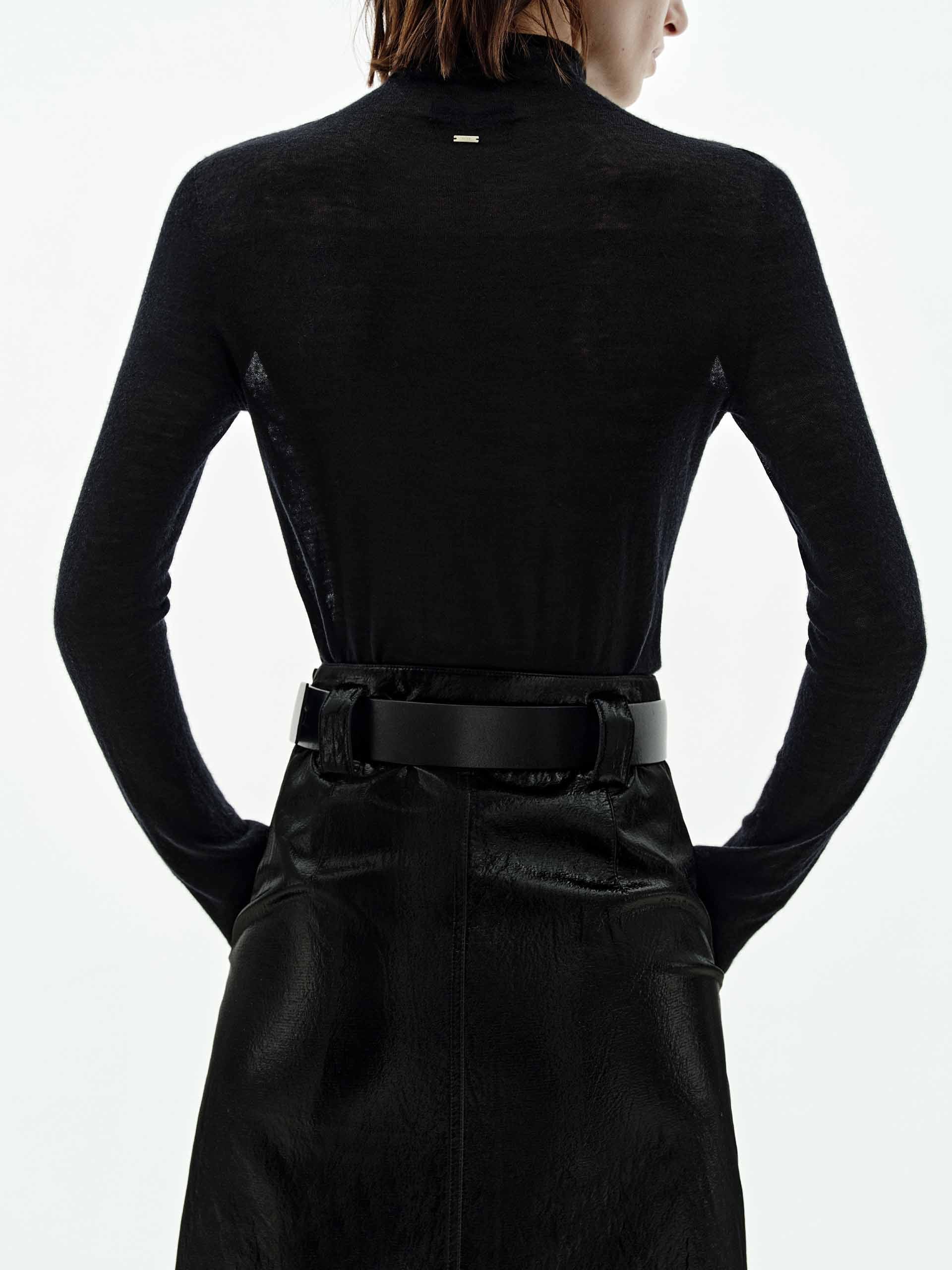 Turtleneck Cashmere Sweater - Image 8