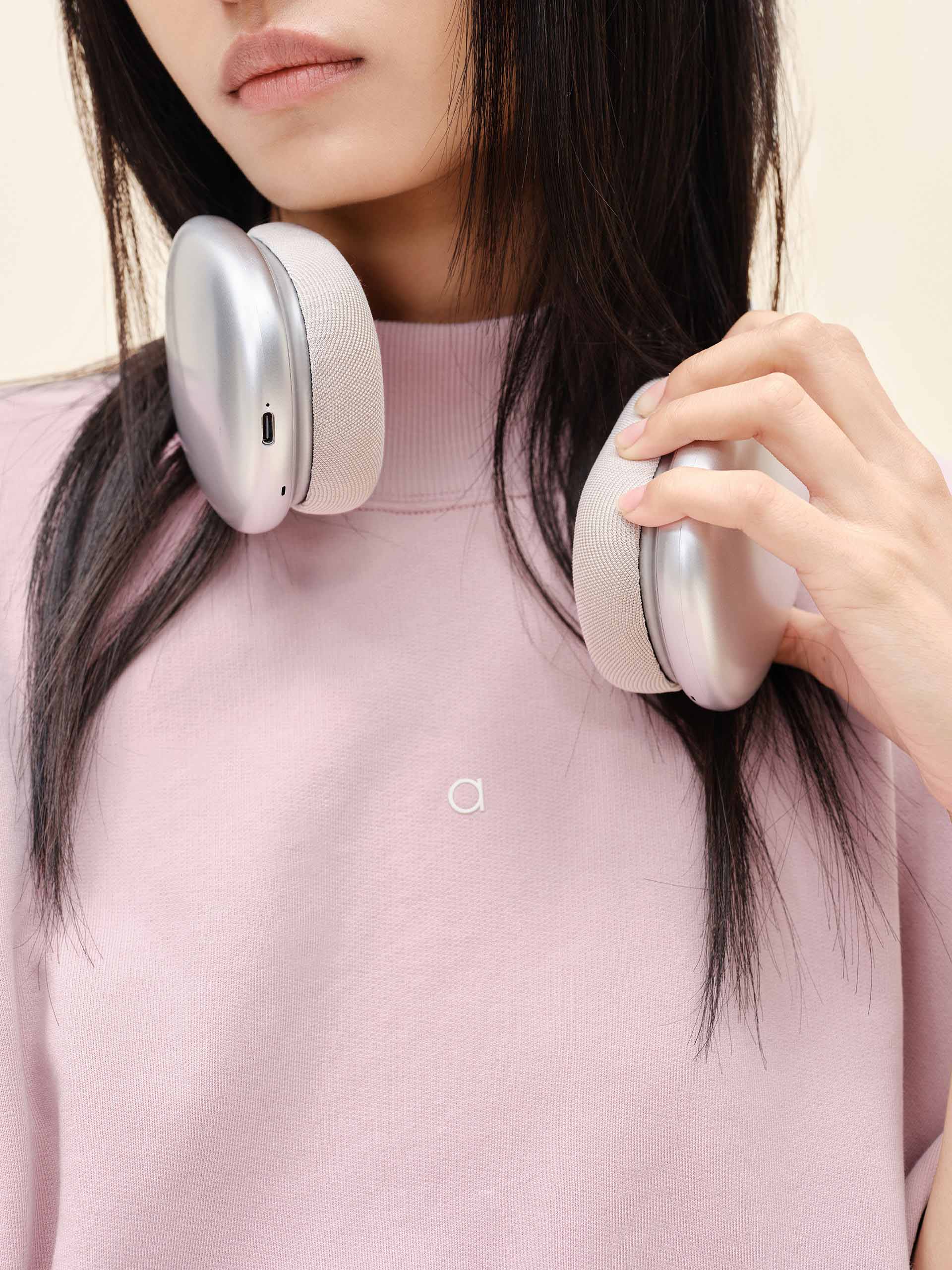 Turtleneck Cotton Sweatshirt - Image 16