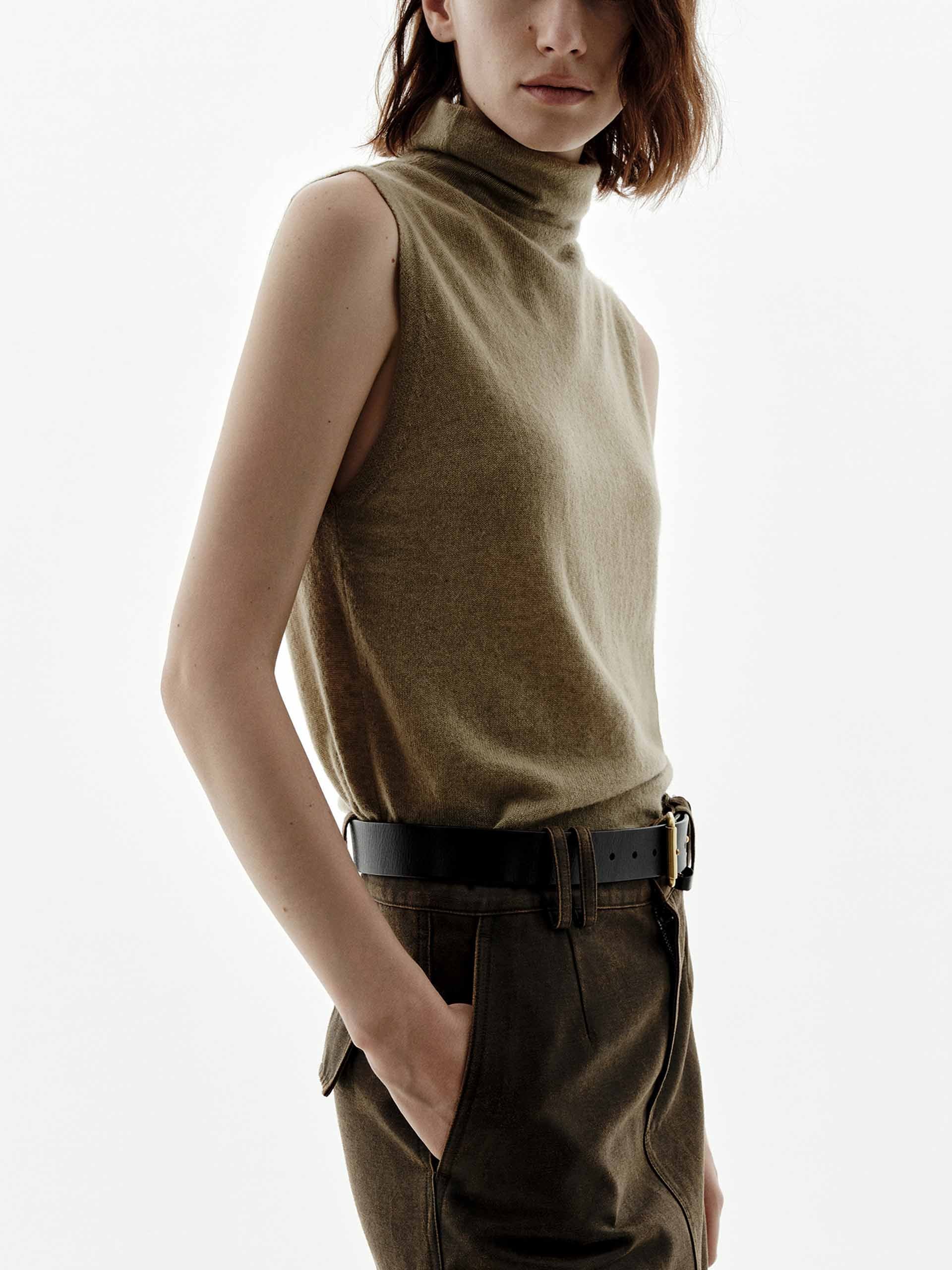 Turtleneck Sleeveless Sweater - Image 7