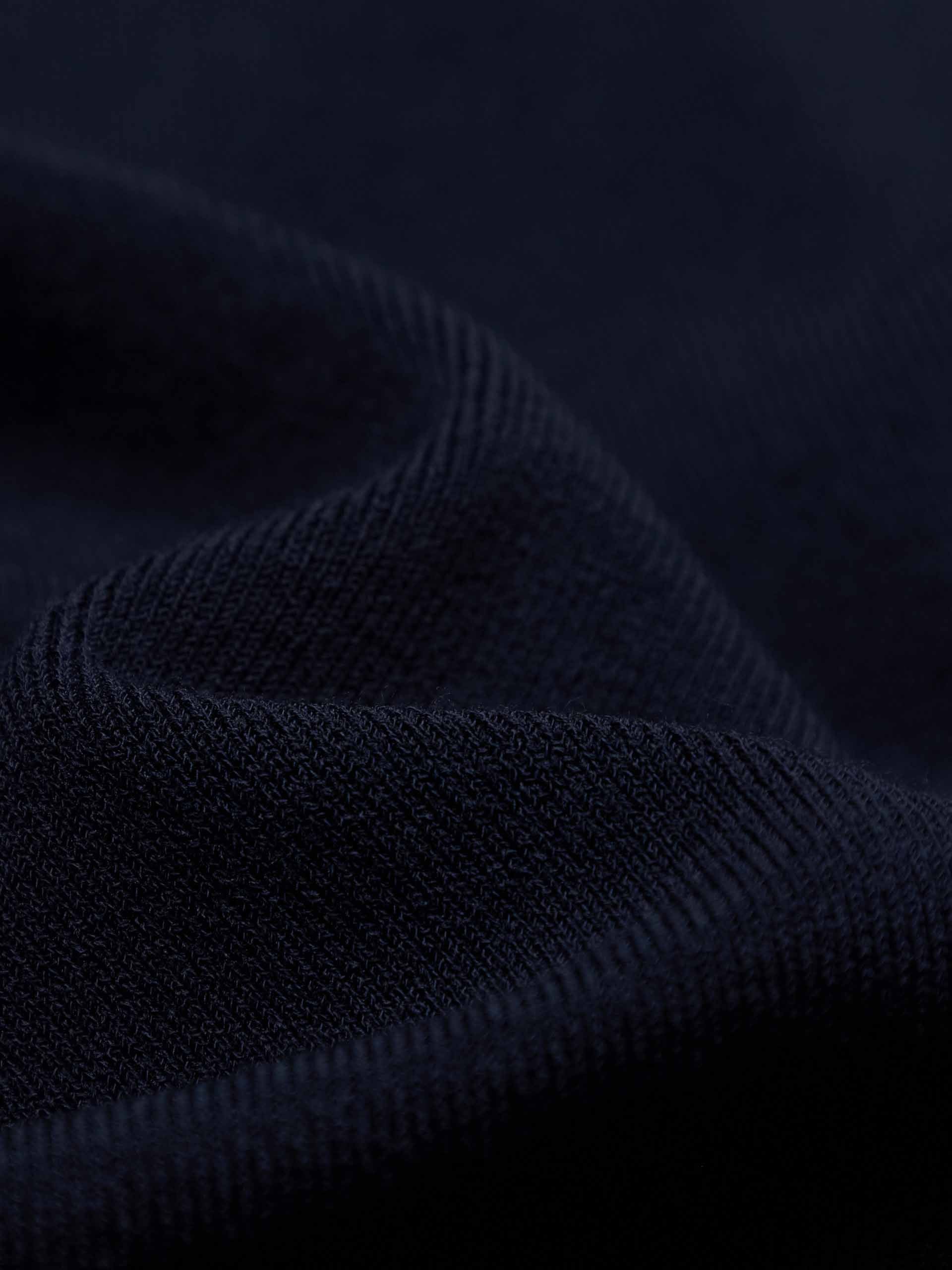 Two-Tone Layered Knit Top - Image 4