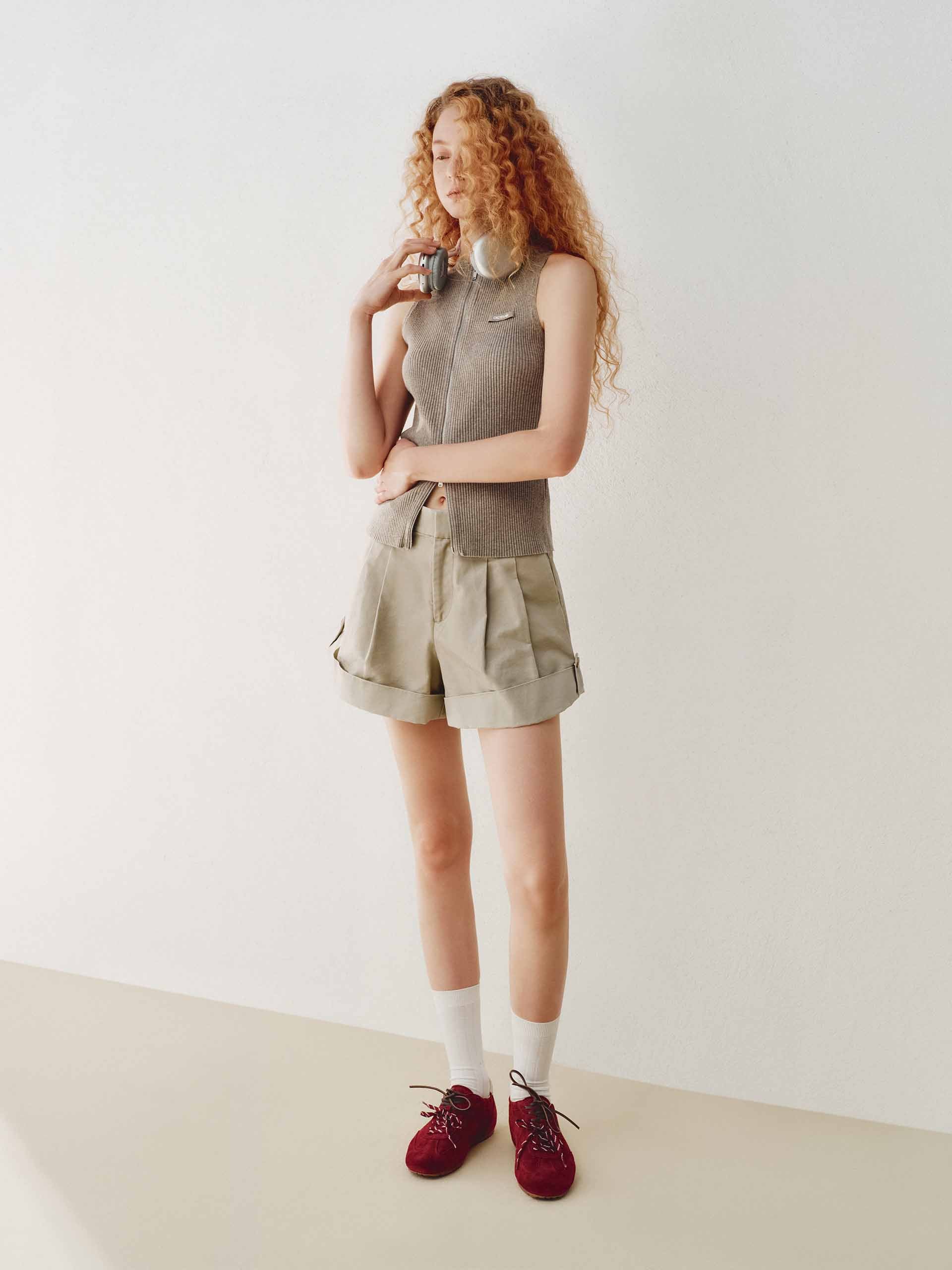Two-Way Zip Sleeveless Cardigan - Image 2