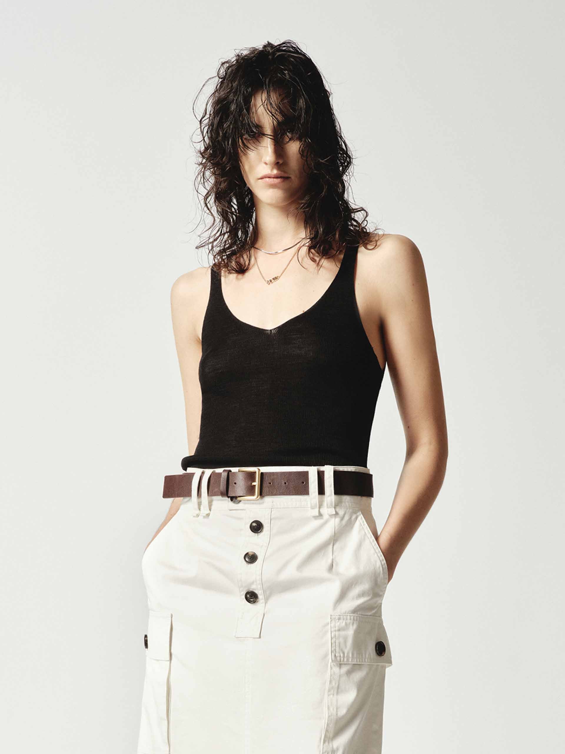U-neck Slim Tank Top - Image 9